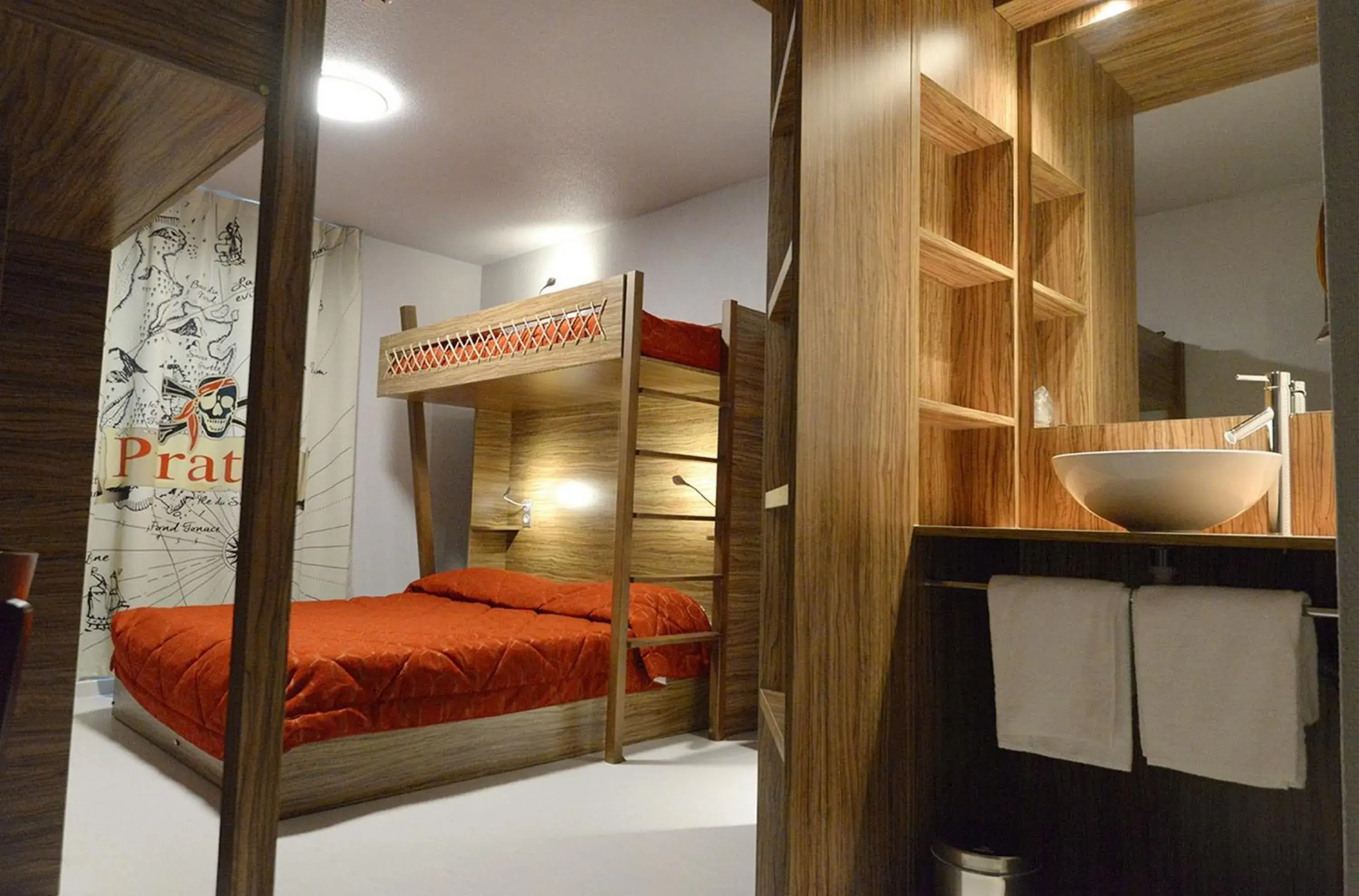 Double Room (2 people) in Hôtel Du Parc - Pirates Double Room (2 people) in Hôtel Du Parc - Pirates