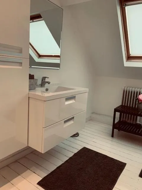 Bathroom in Chic Cocoon Guest House