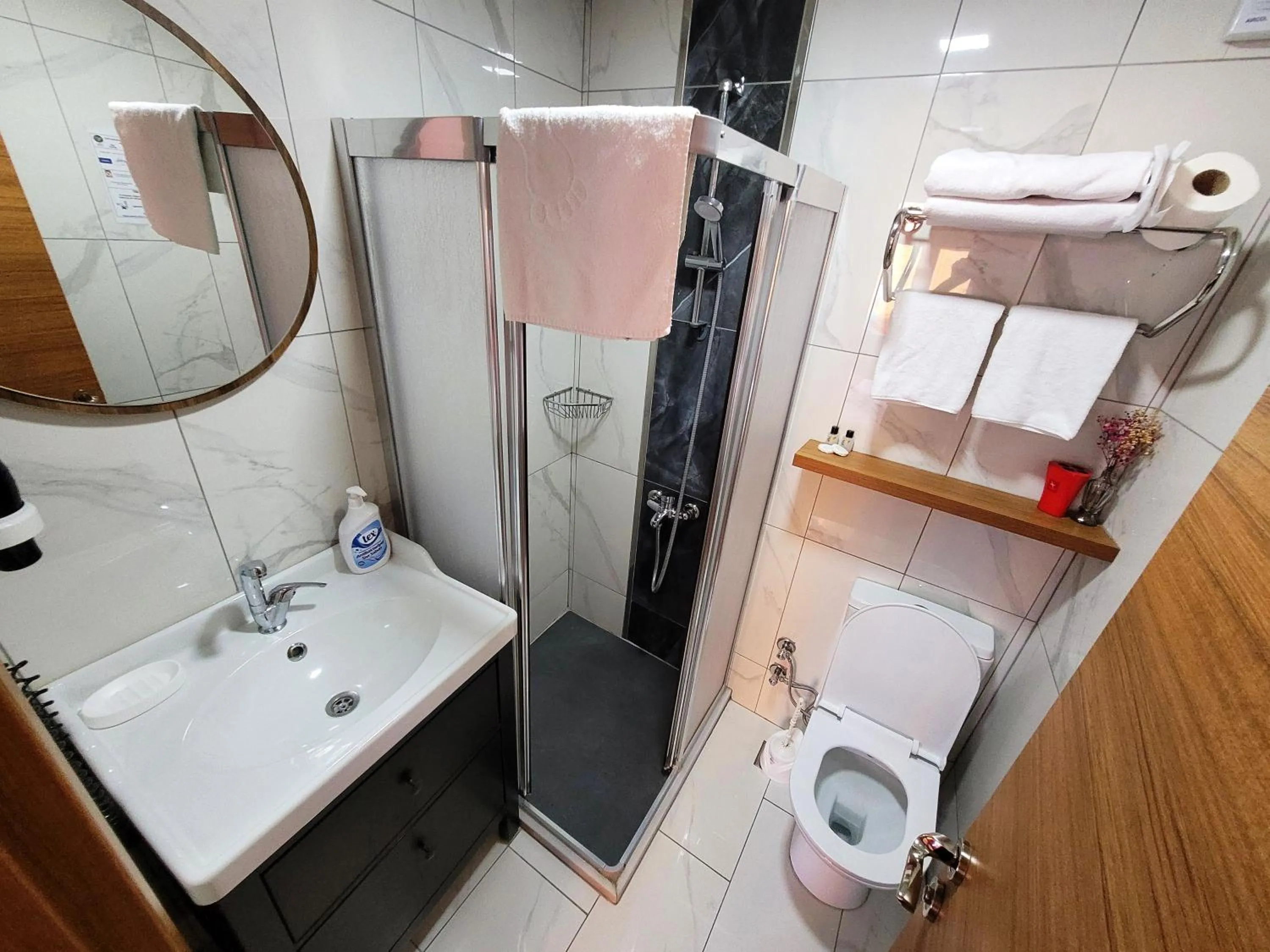 Bathroom in Marmara Guesthouse