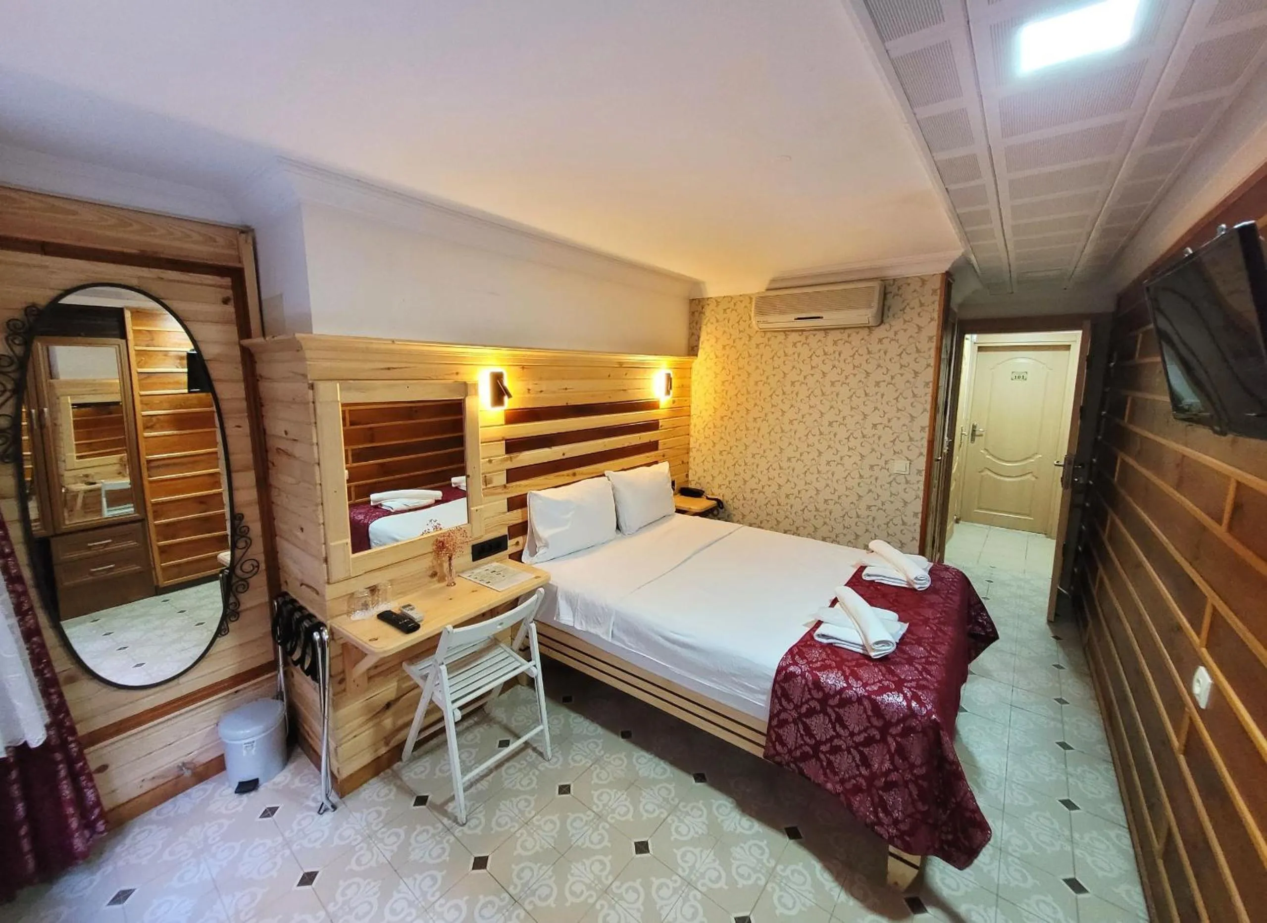 Bedroom, Bed in Marmara Guesthouse