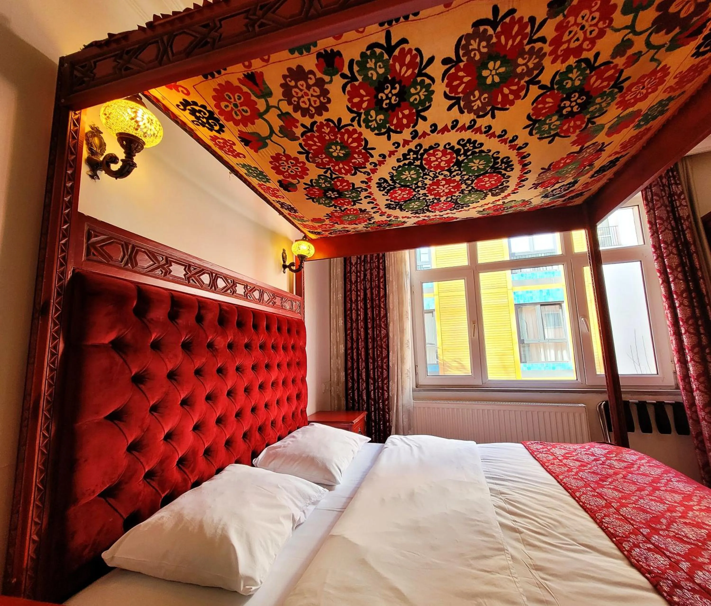 Bedroom, Bed in Marmara Guesthouse