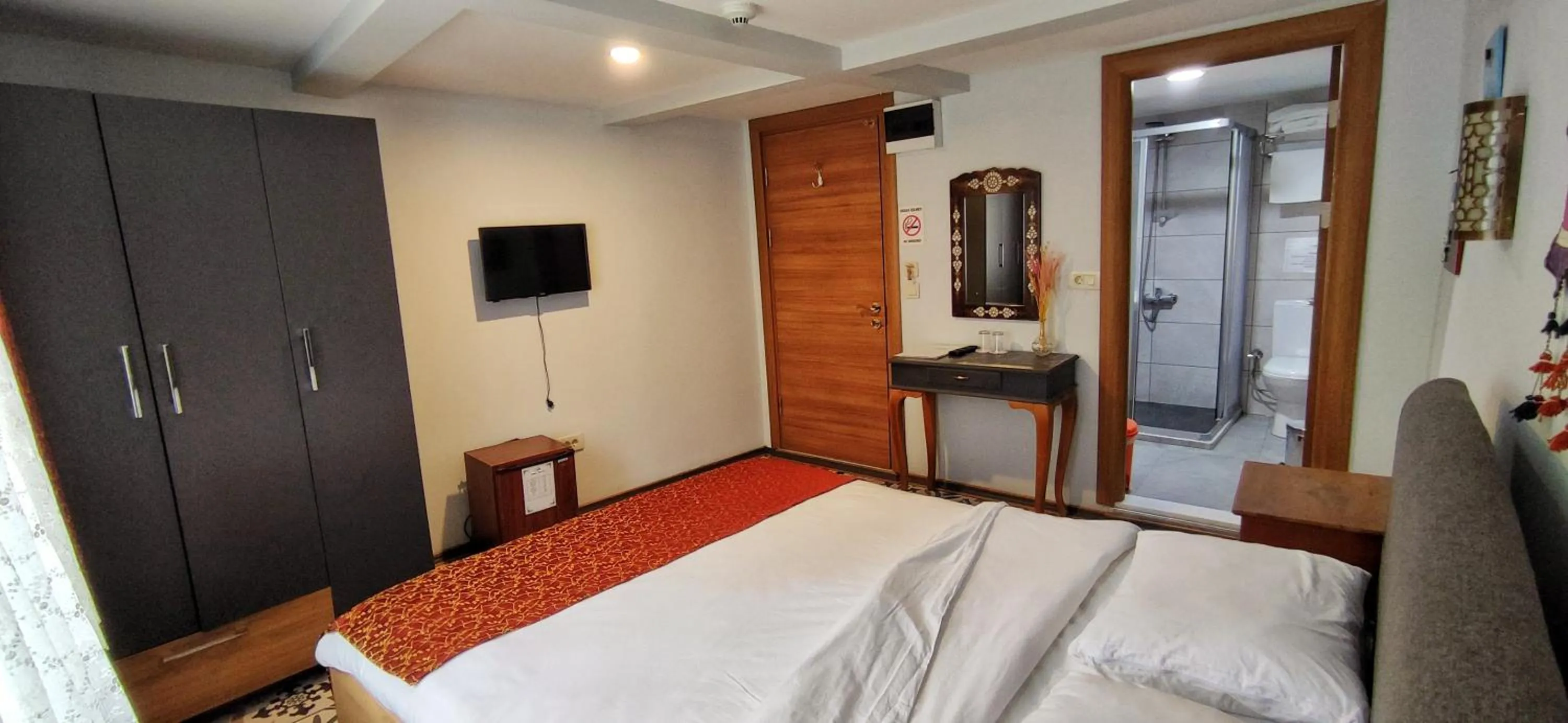 Photo of the whole room, Bed in Marmara Guesthouse