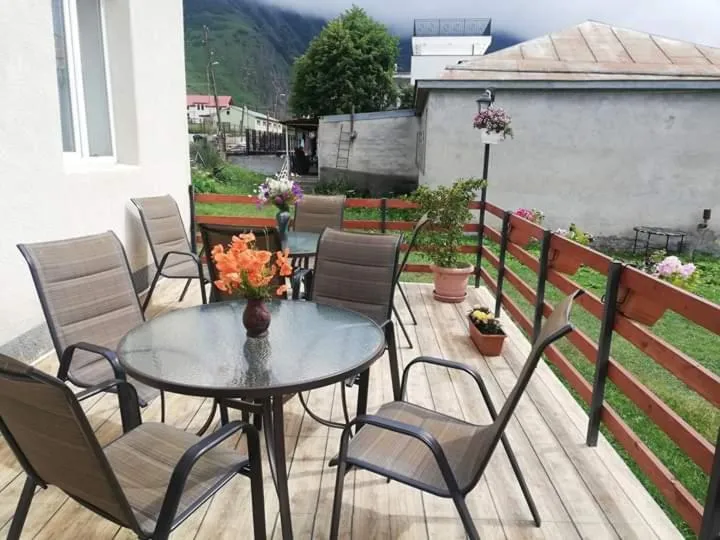 Guest House Elguja Qushashvili
