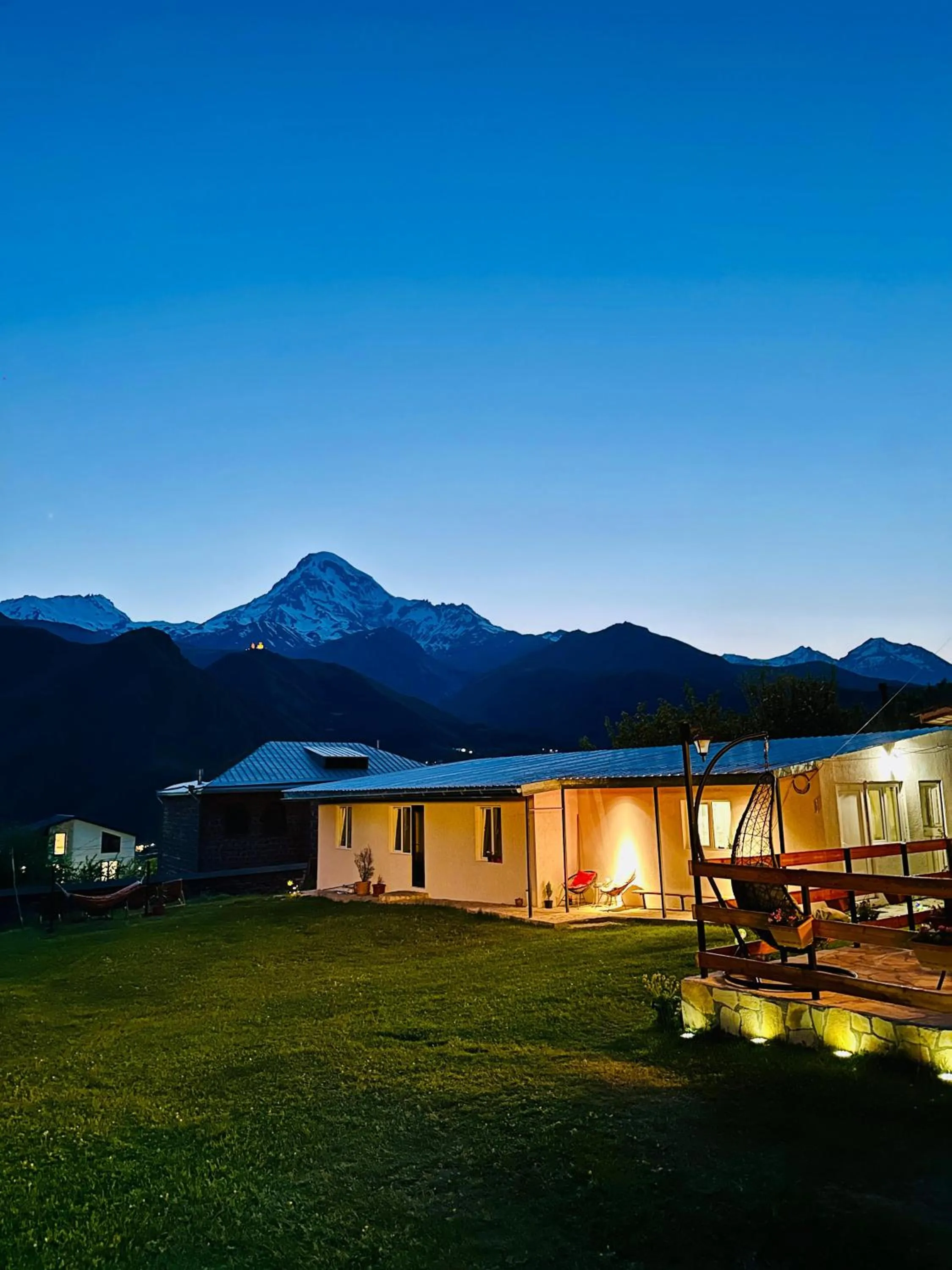 Guest House Elguja Qushashvili