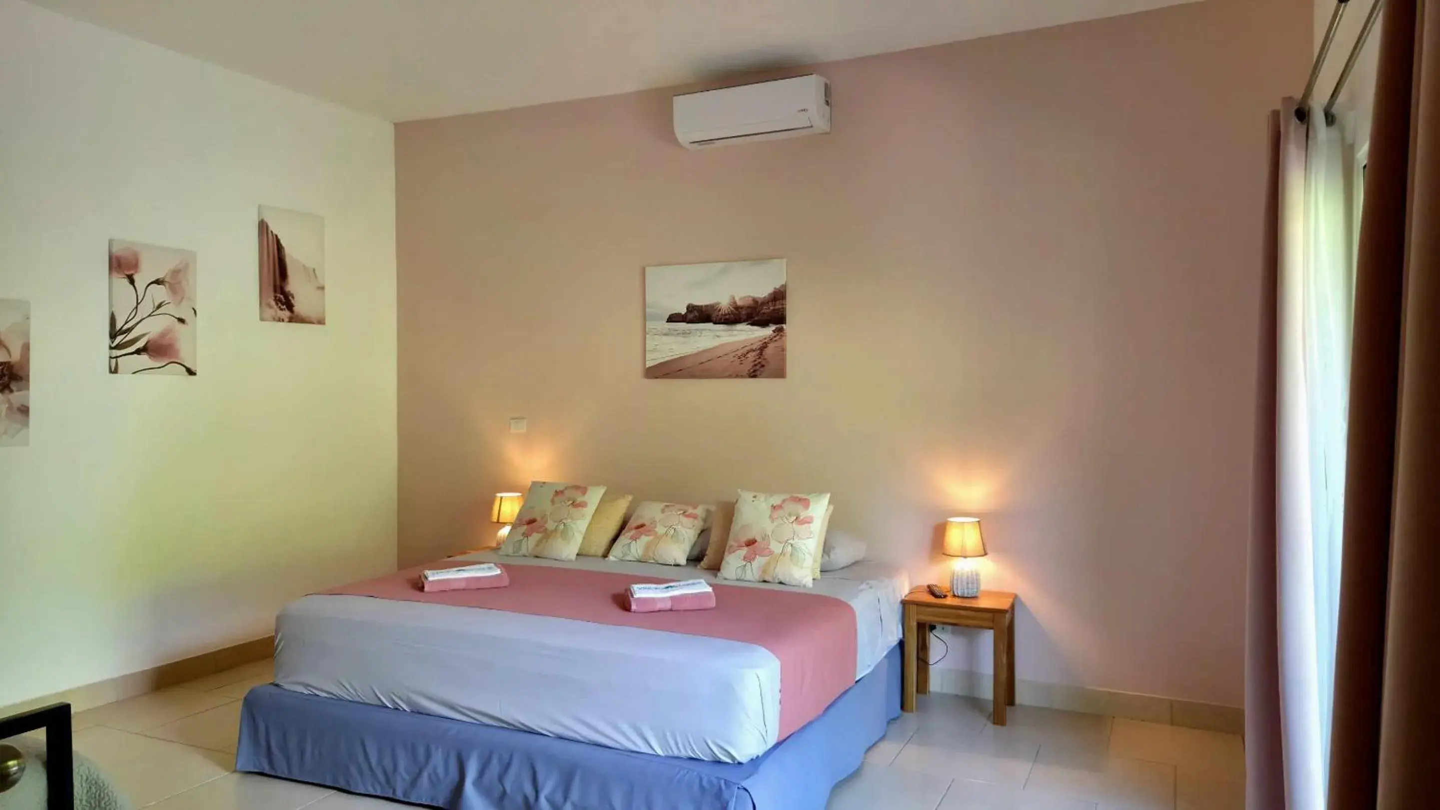 Classic Triple Room in Tee-K Lodge Tamarindo Classic Triple Room in Tee-K Lodge Tamarindo