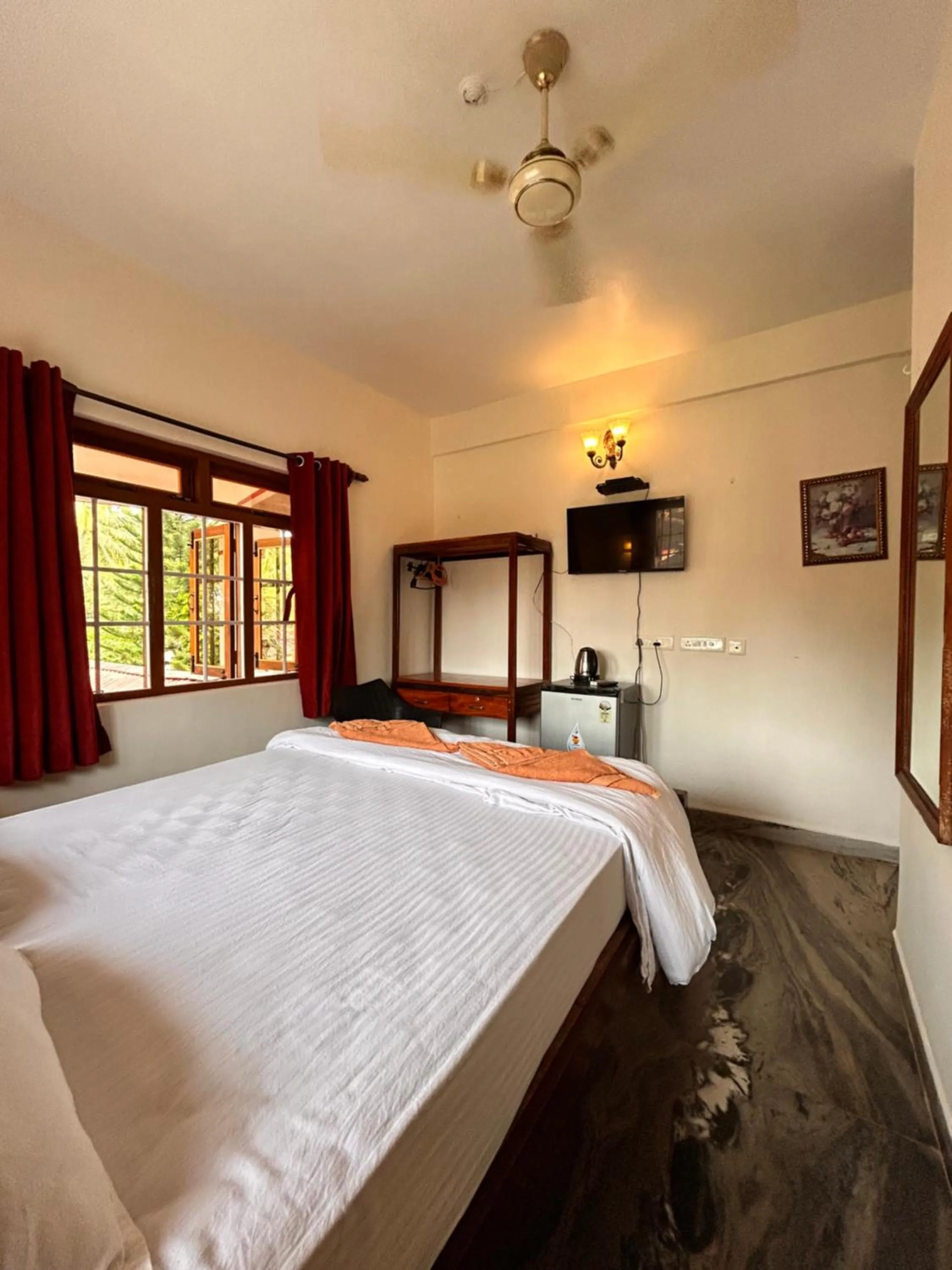 Bed in Maria Paulo Guest House Bar and Restaurant