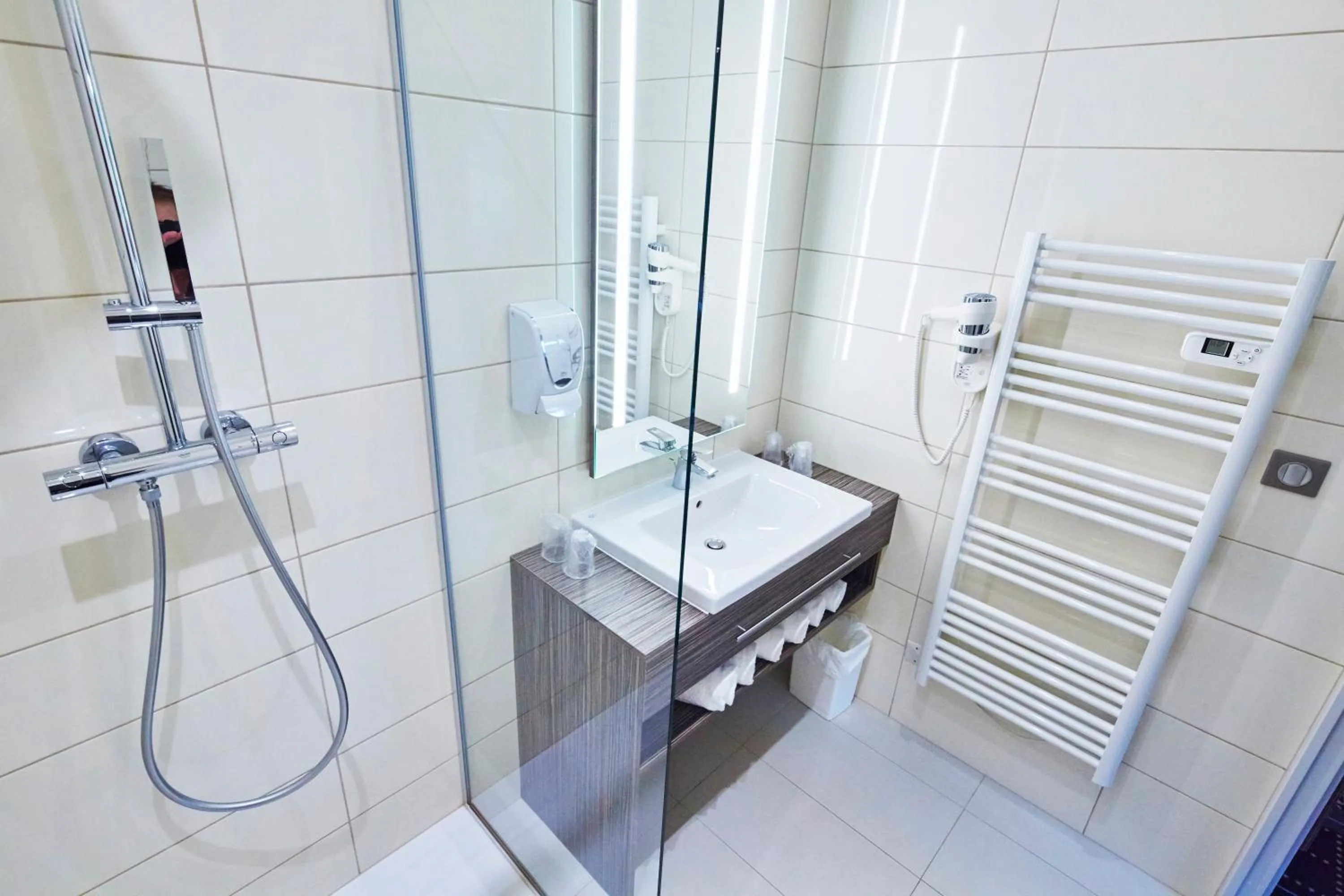 Property building in Kyriad Poitiers Jules Verne Site du Futuroscope