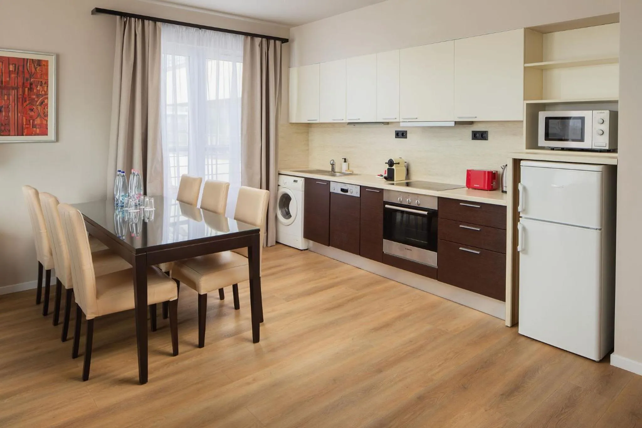 Dining area in Escala Hotel & Suites