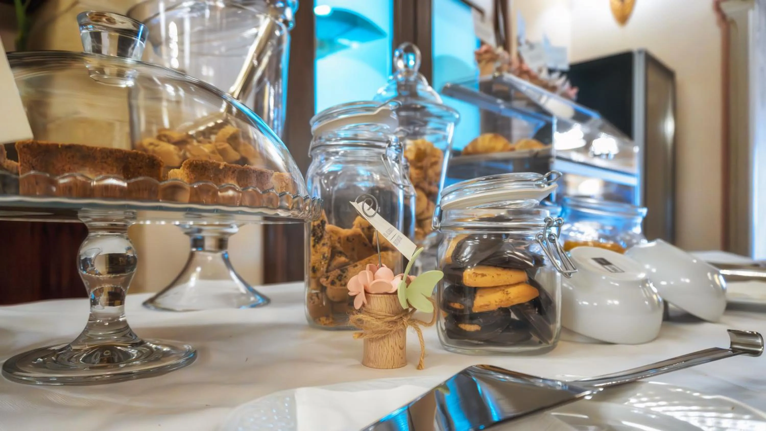 Breakfast in Kelina Charme Hotel by Cantine Due Palme