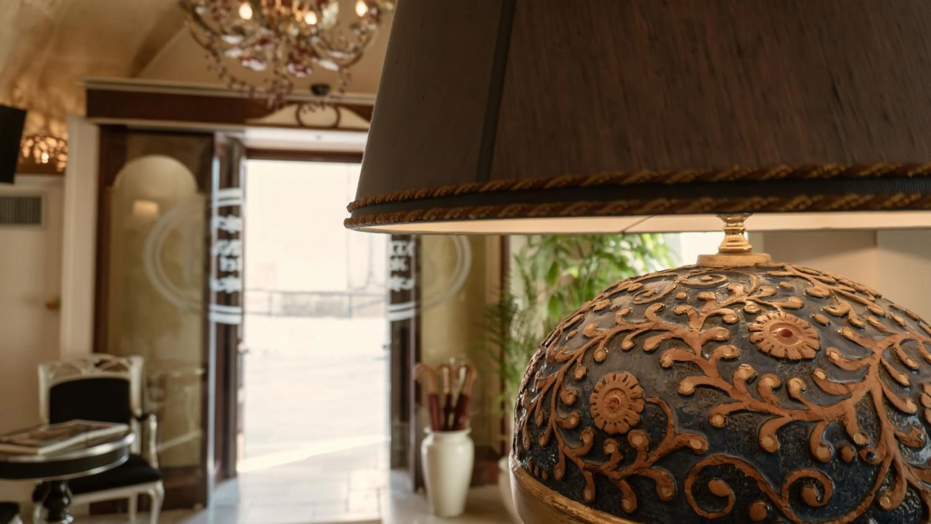 Lobby or reception in Kelina Charme Hotel by Cantine Due Palme