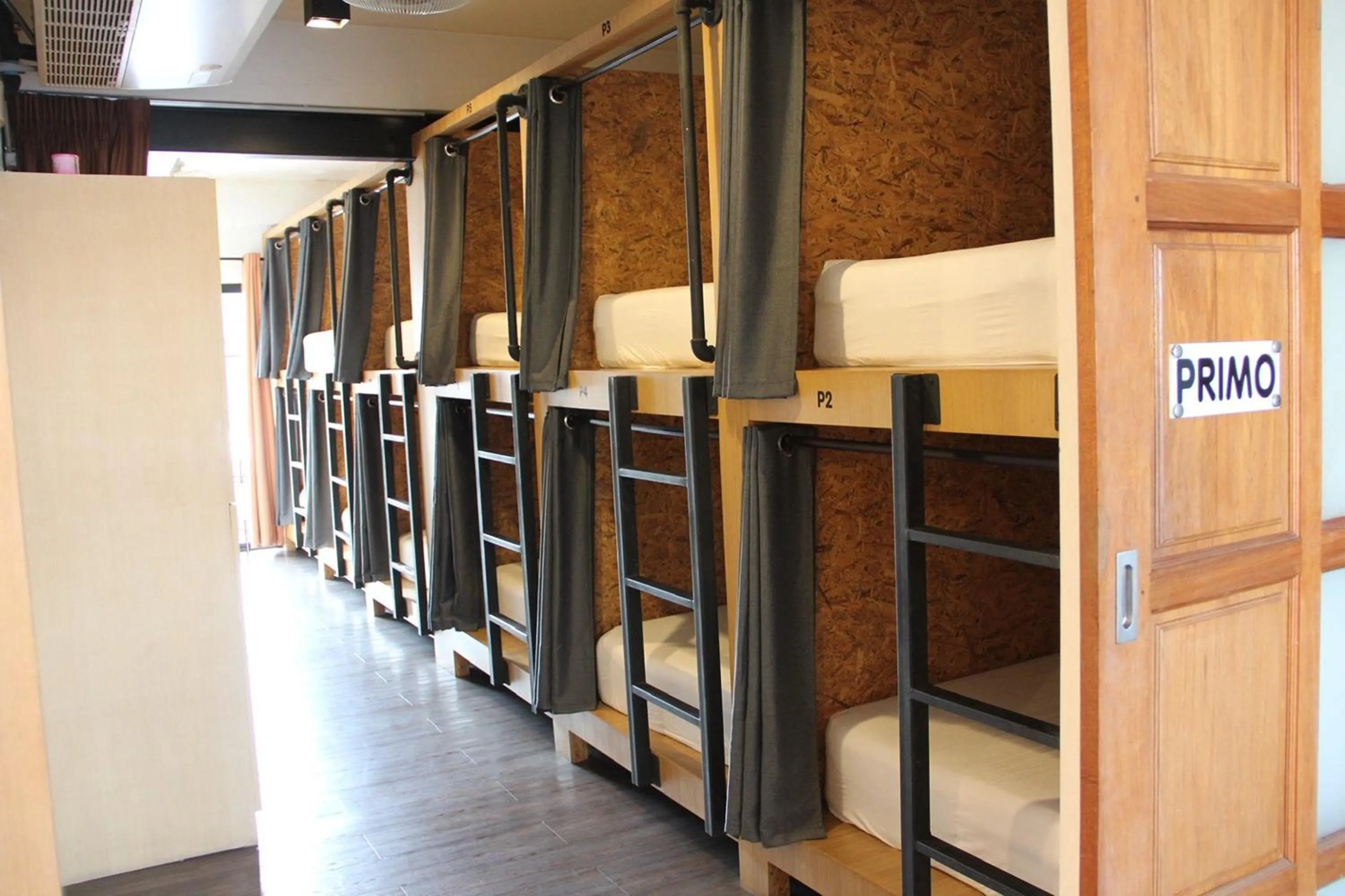 bunk bed in Koenji Guest House & Bar Chiang Mai