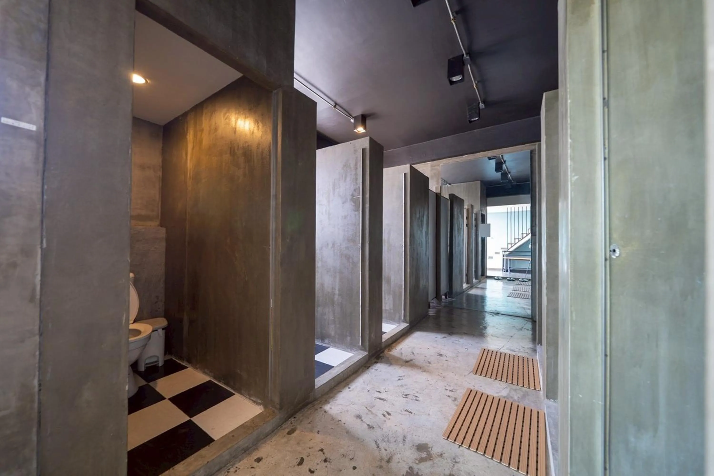 Bathroom, Bed in Koenji Guest House & Bar Chiang Mai