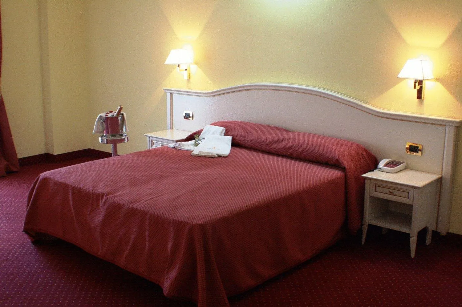 Bedroom, Bed in Hotel Il Duca Del Sannio