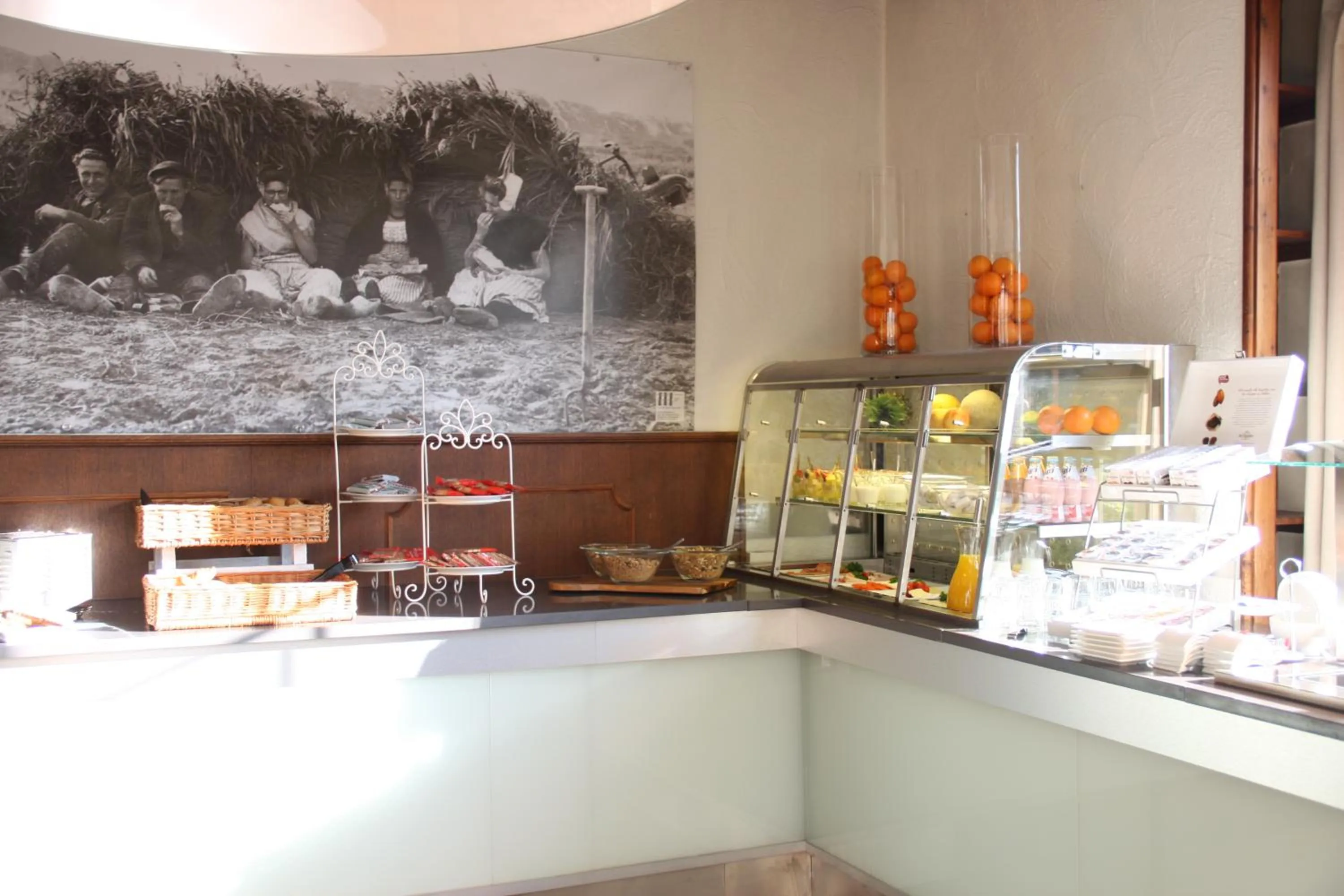 Continental breakfast in Strandhotel Dennenbos