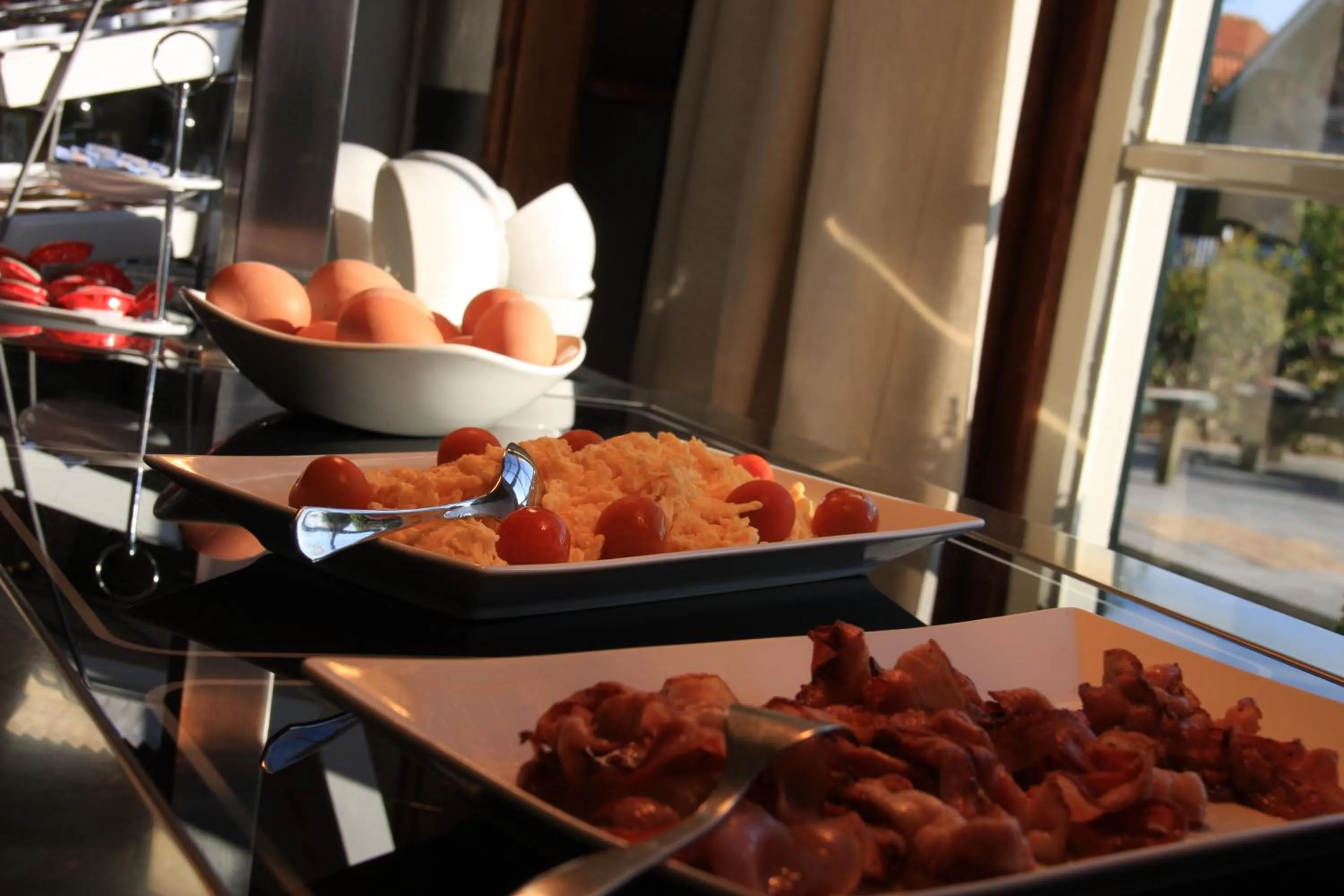 Restaurant/places to eat in Strandhotel Dennenbos