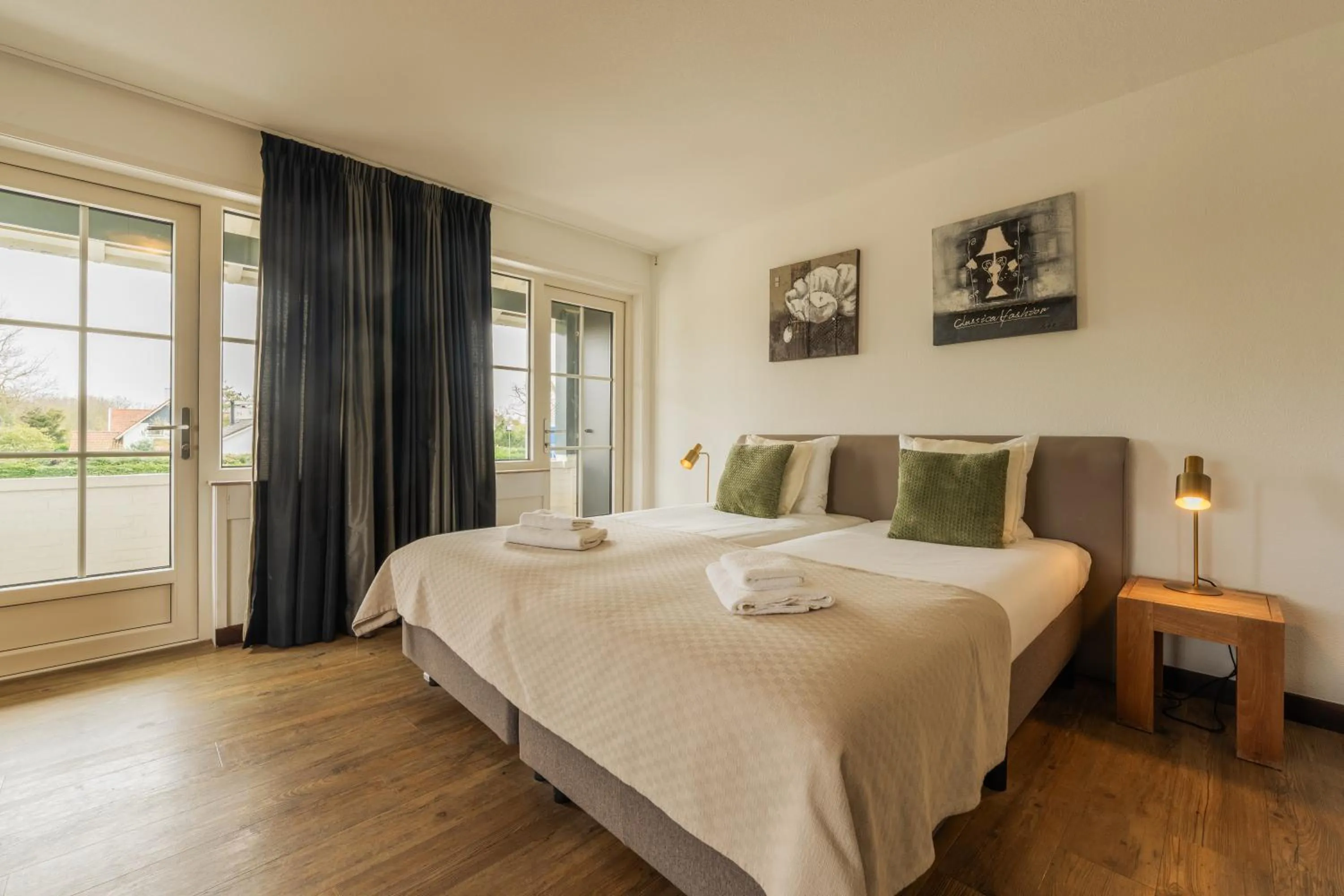 Bed in Strandhotel Dennenbos