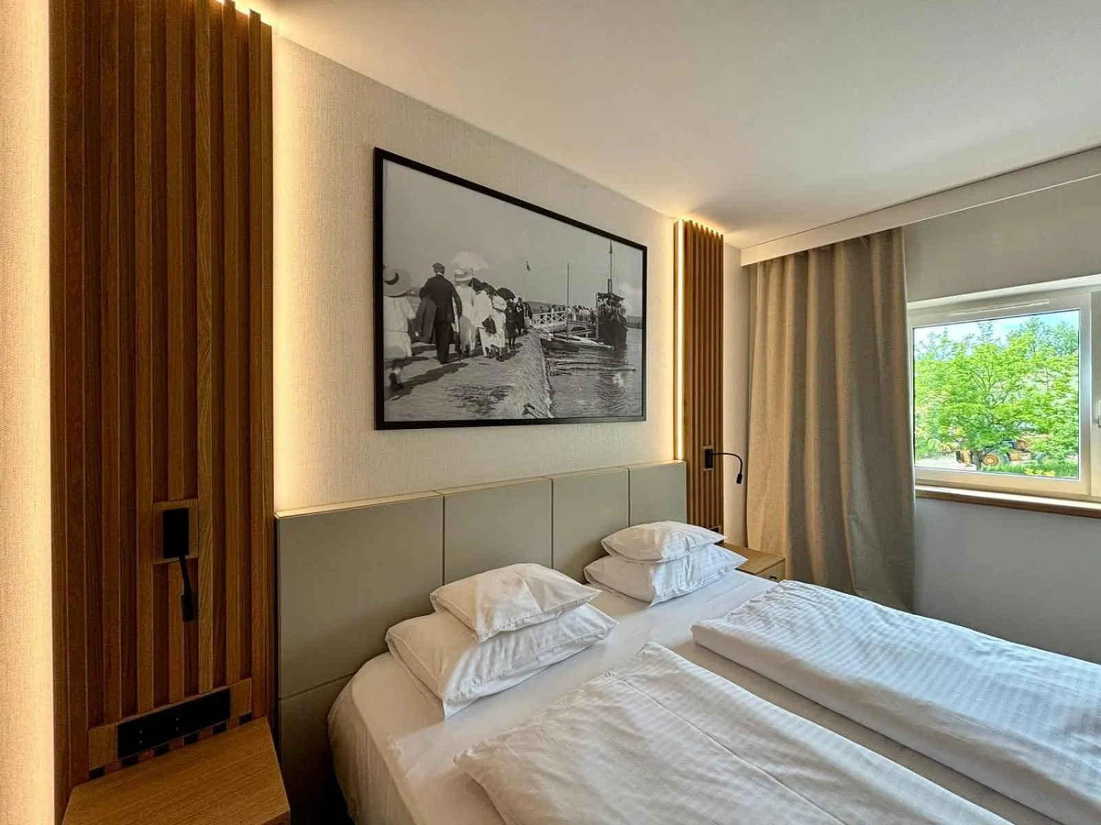 Bed in Zenit Wellness Hotel Balaton