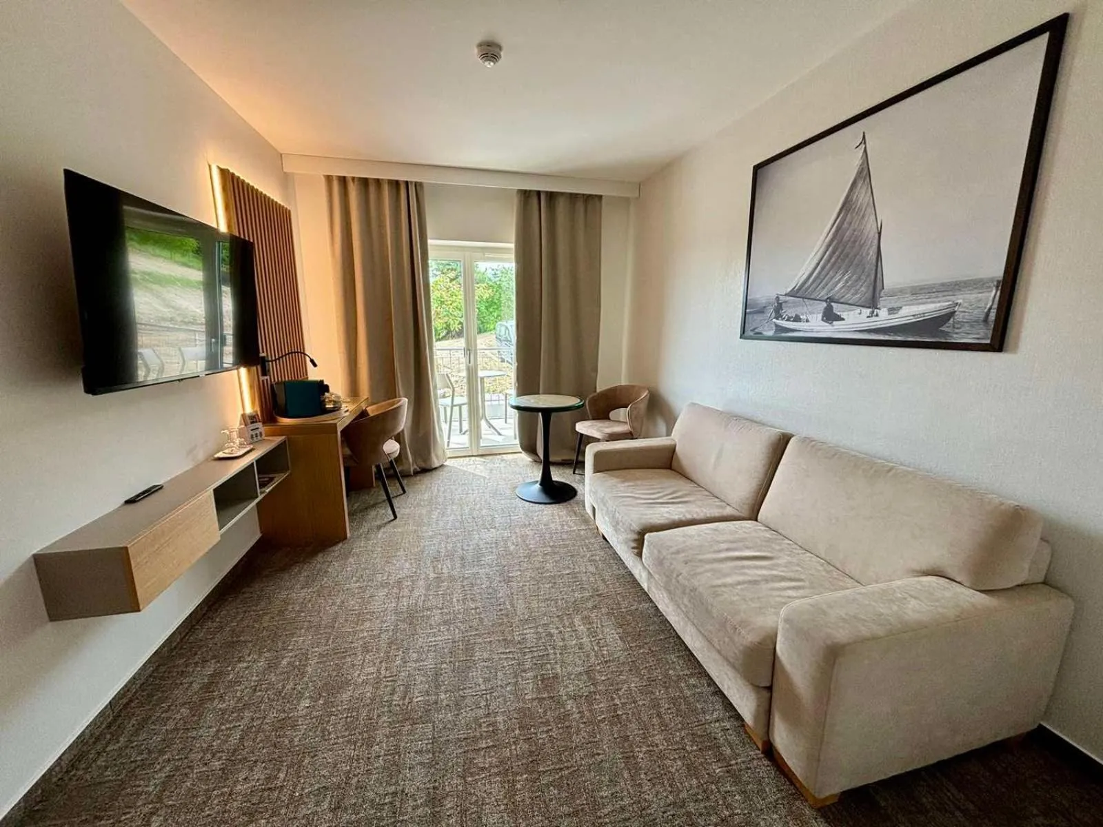 Living room in Zenit Wellness Hotel Balaton