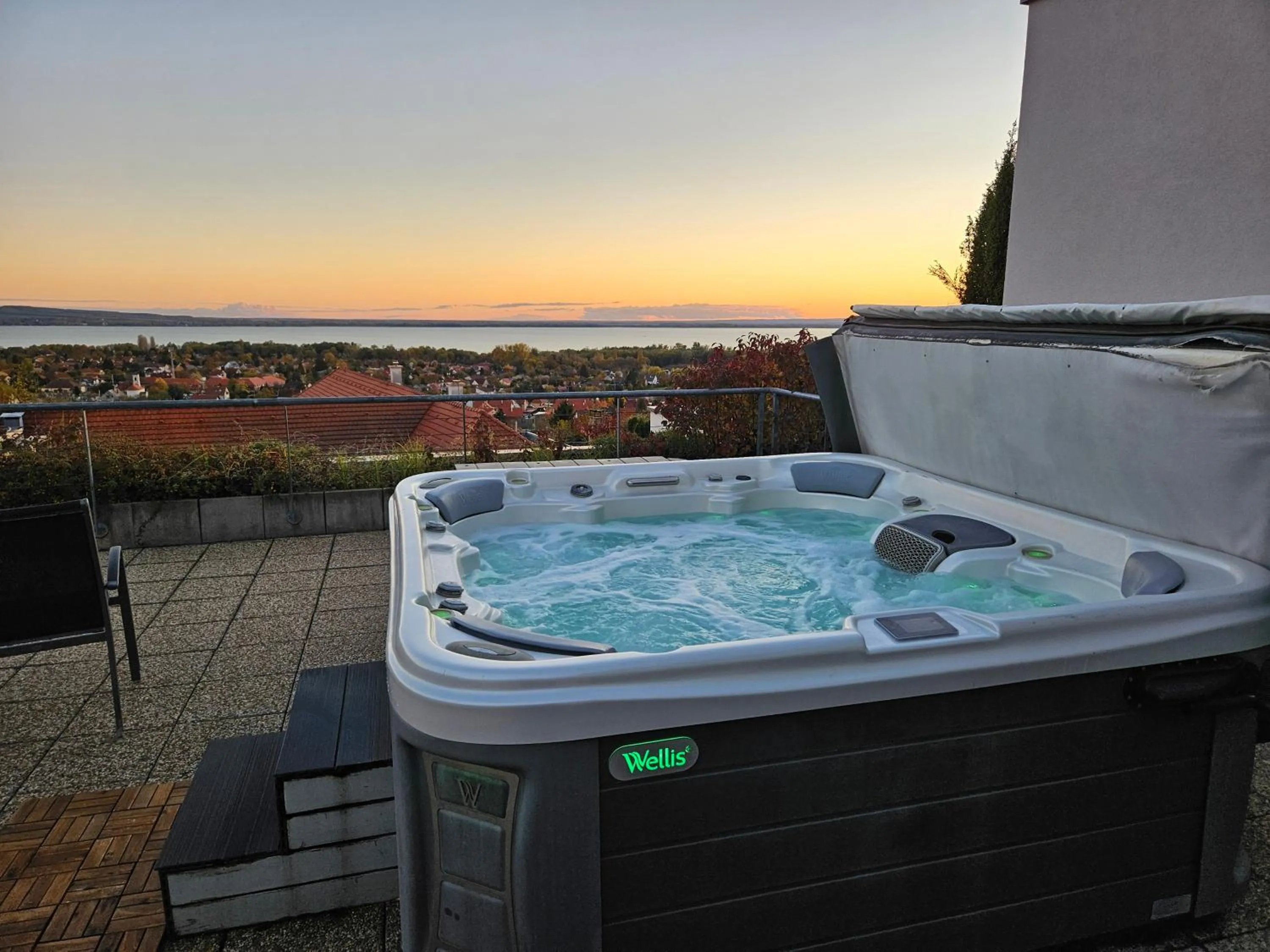 Hot Tub in Zenit Wellness Hotel Balaton
