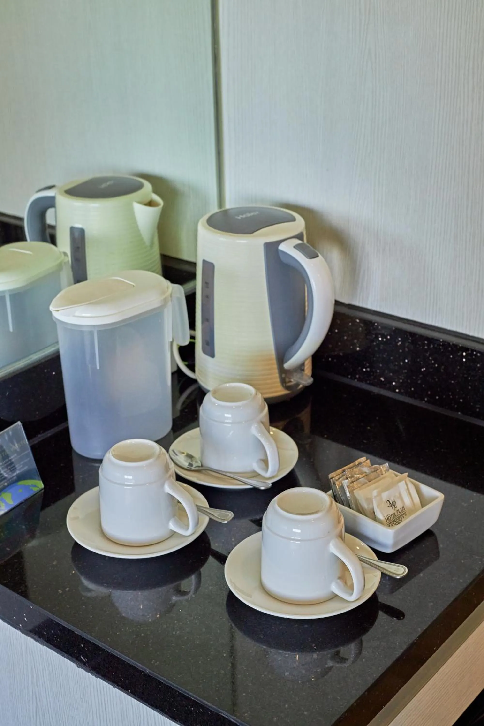 Coffee/tea facilities in Cebu Hotel Plus