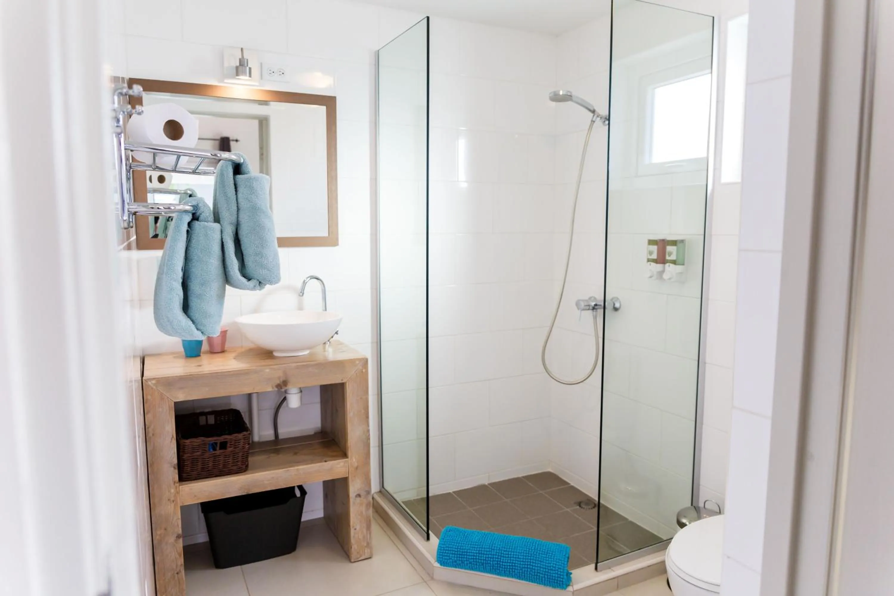 Shower in Aruba Boutique Apartments - Adults Only