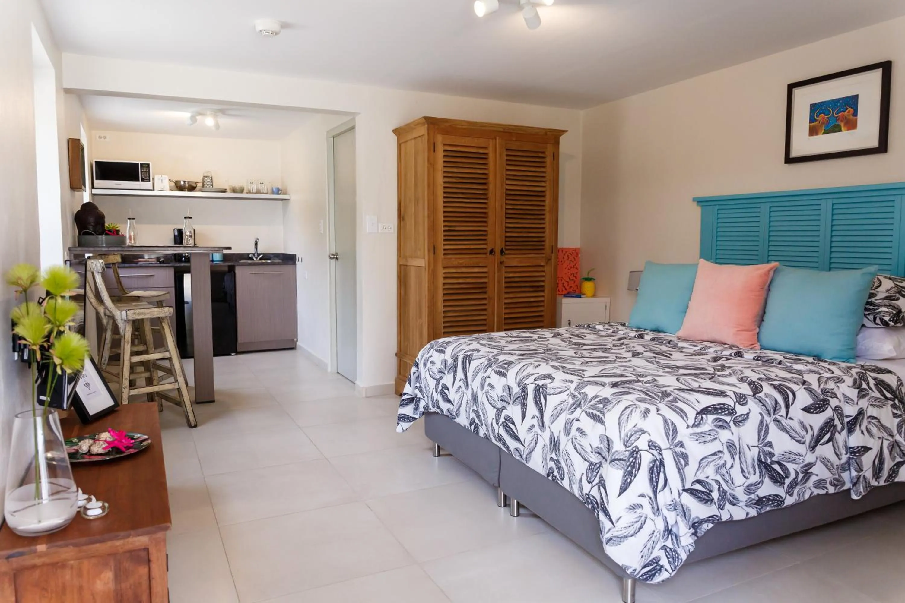 Bed in Aruba Boutique Apartments - Adults Only