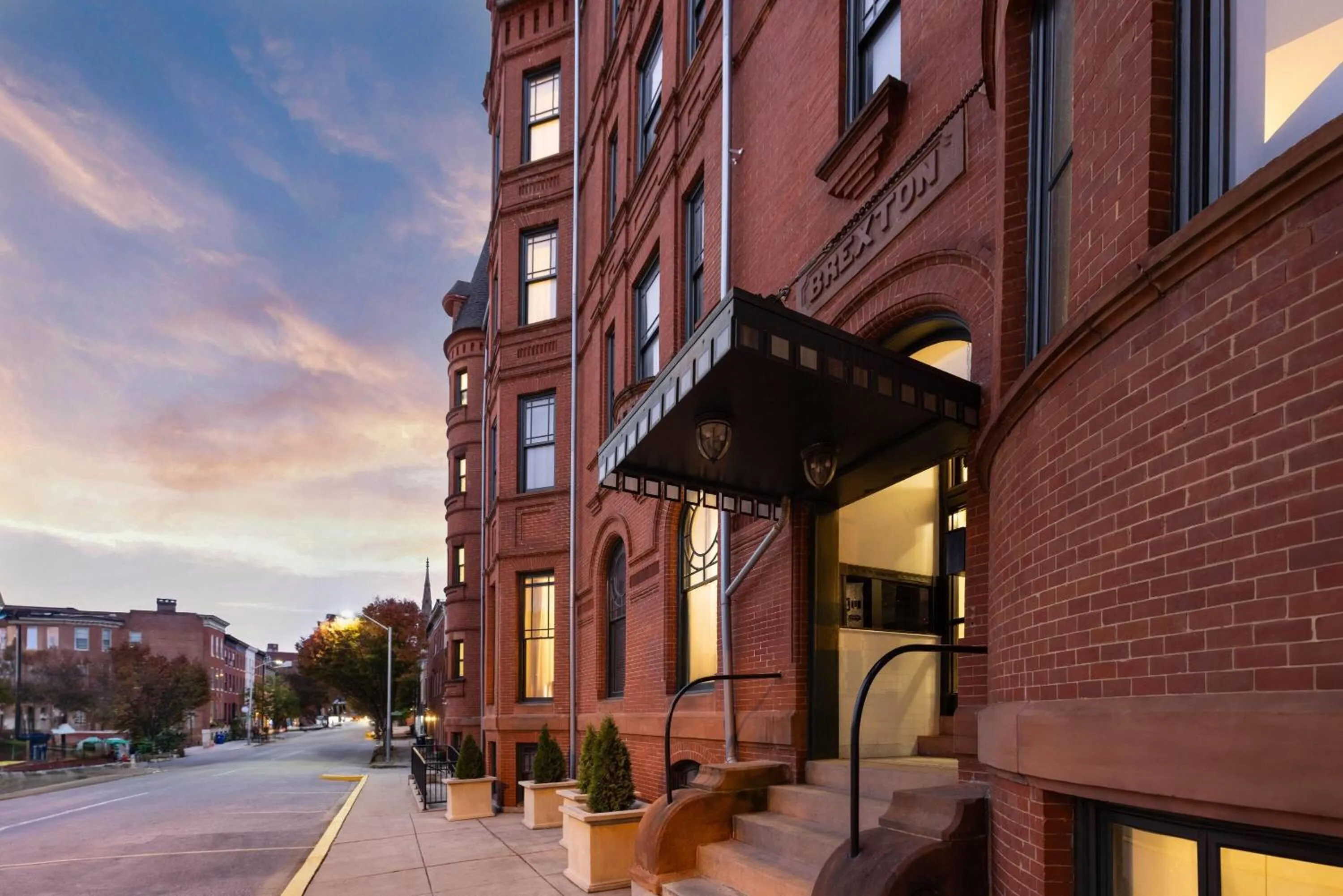 Property building in Hotel Brexton, Trademark Collection by Wyndham