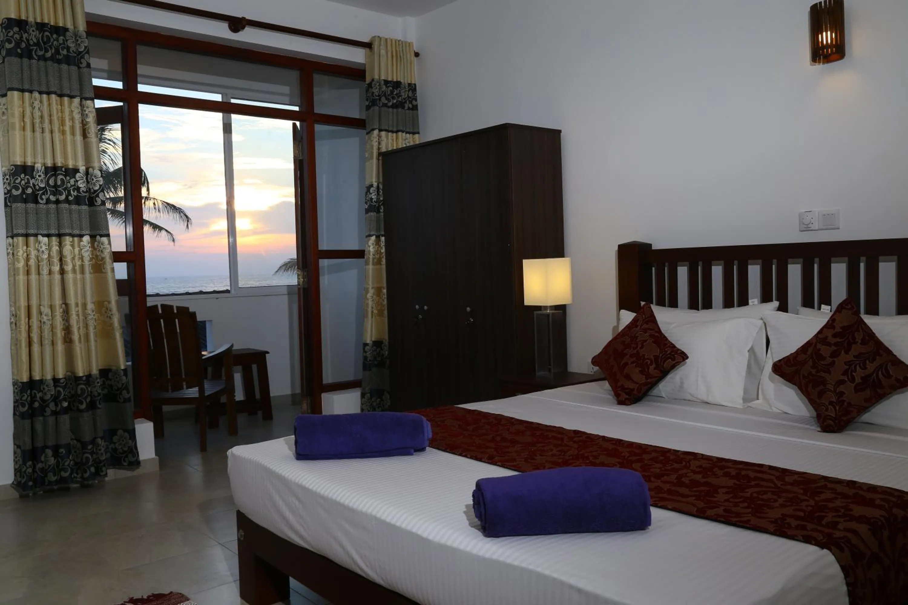 Bedroom, Bed in Hikka Regent Hotel