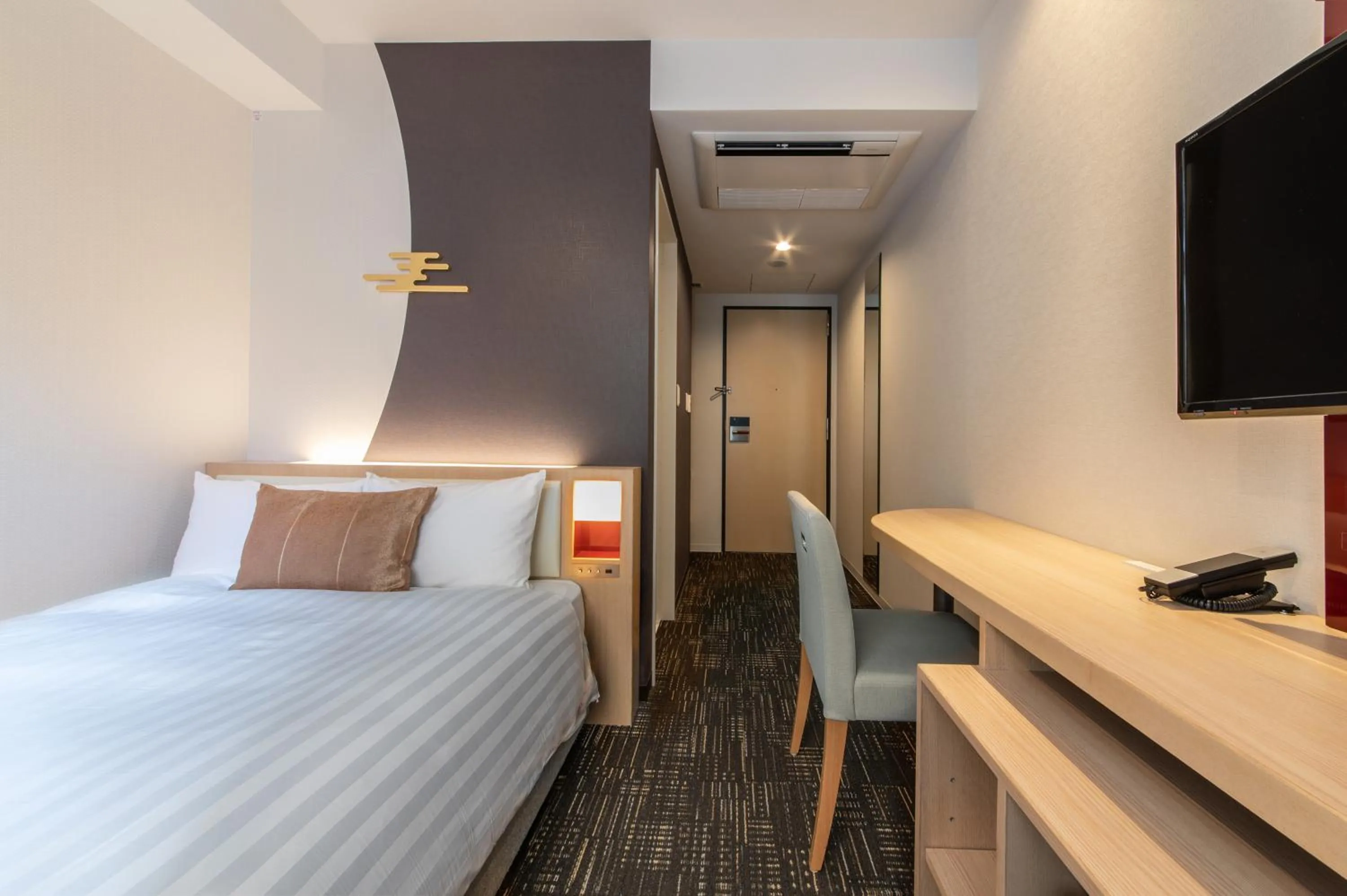 Photo of the whole room, Bed in Hotel Vista Kanazawa