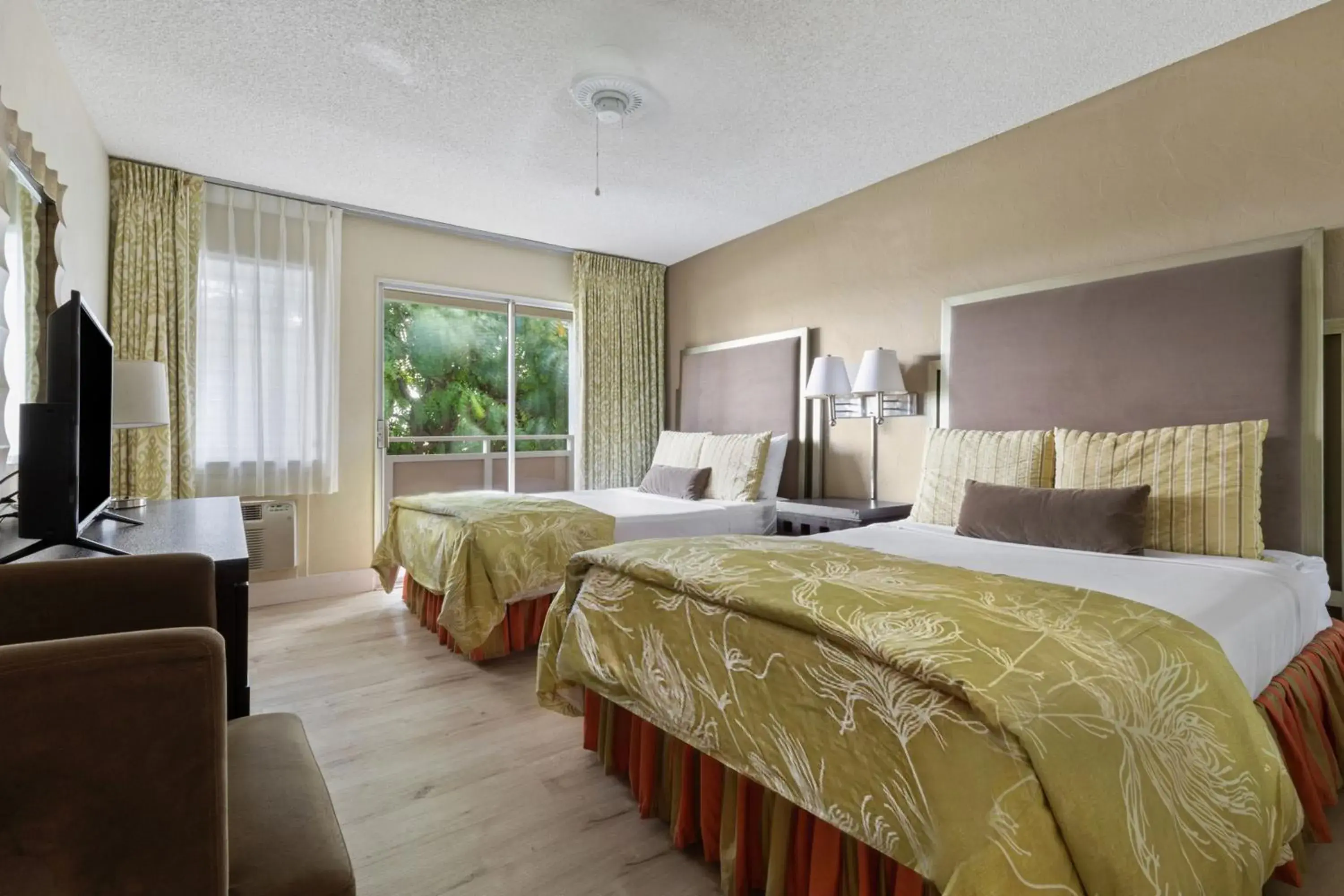 Standard One Bedroom Suite 2 Double Bed with Sofa Bed in Plantation Hale Suites Standard One Bedroom Suite 2 Double Bed with Sofa Bed in Plantation Hale Suites