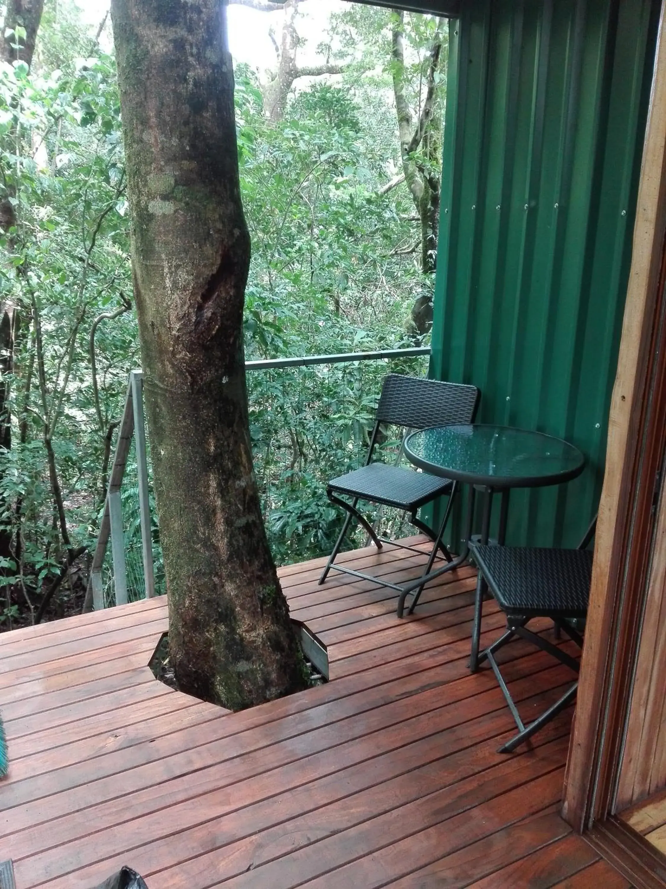 Double Room with Balcony in The Green Tree Lodge Double Room with Balcony in The Green Tree Lodge