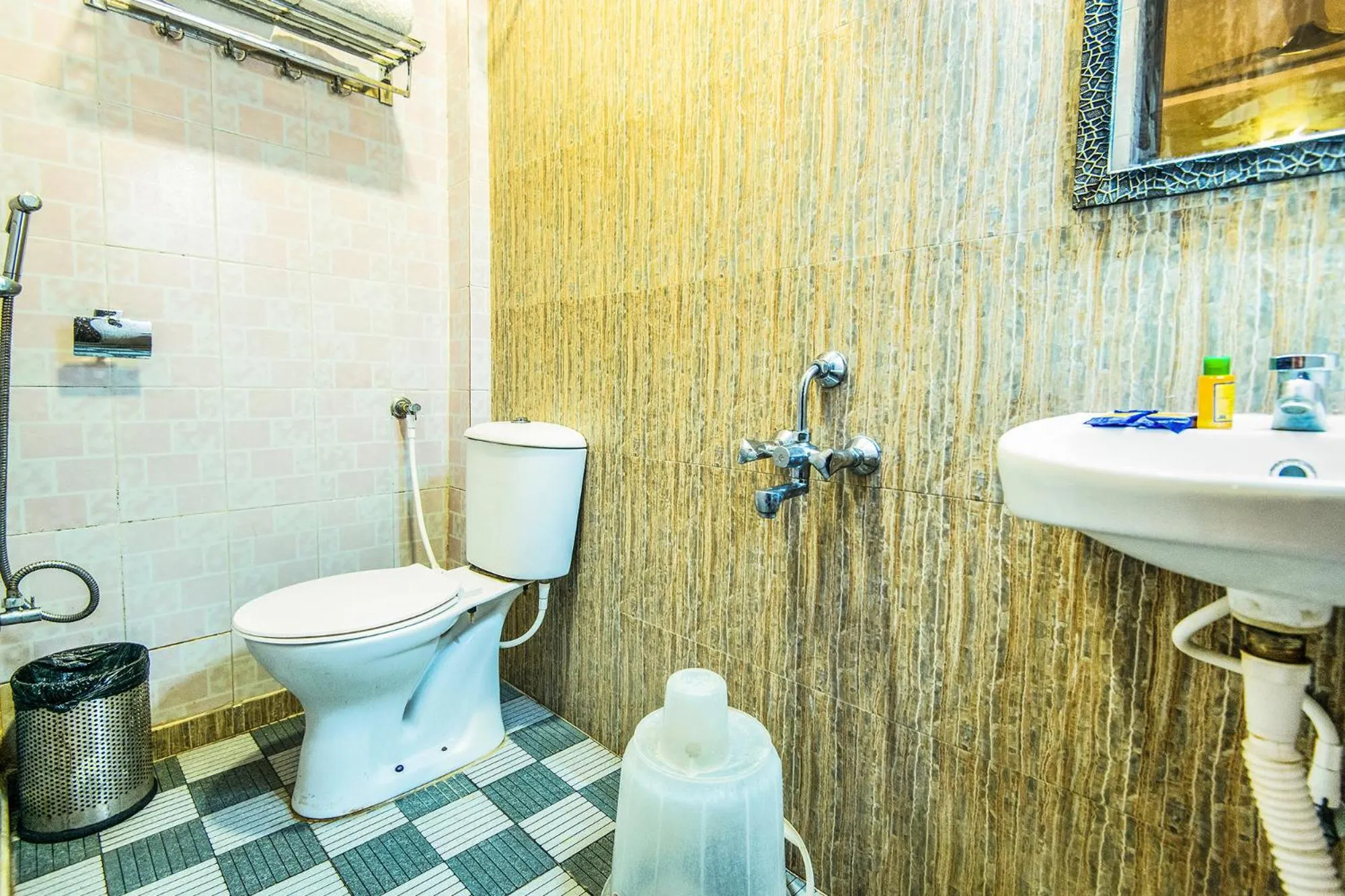 Toilet in Royal Palace Marina