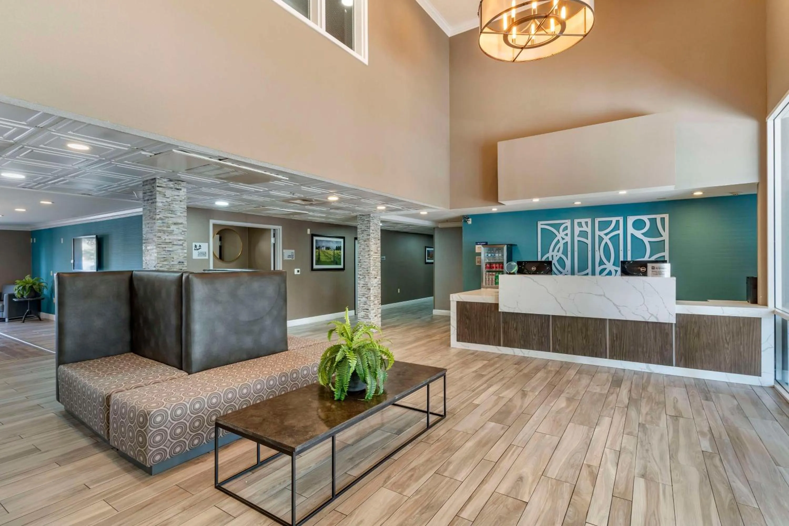 Lobby or reception in Best Western Plus Vineyard Inn