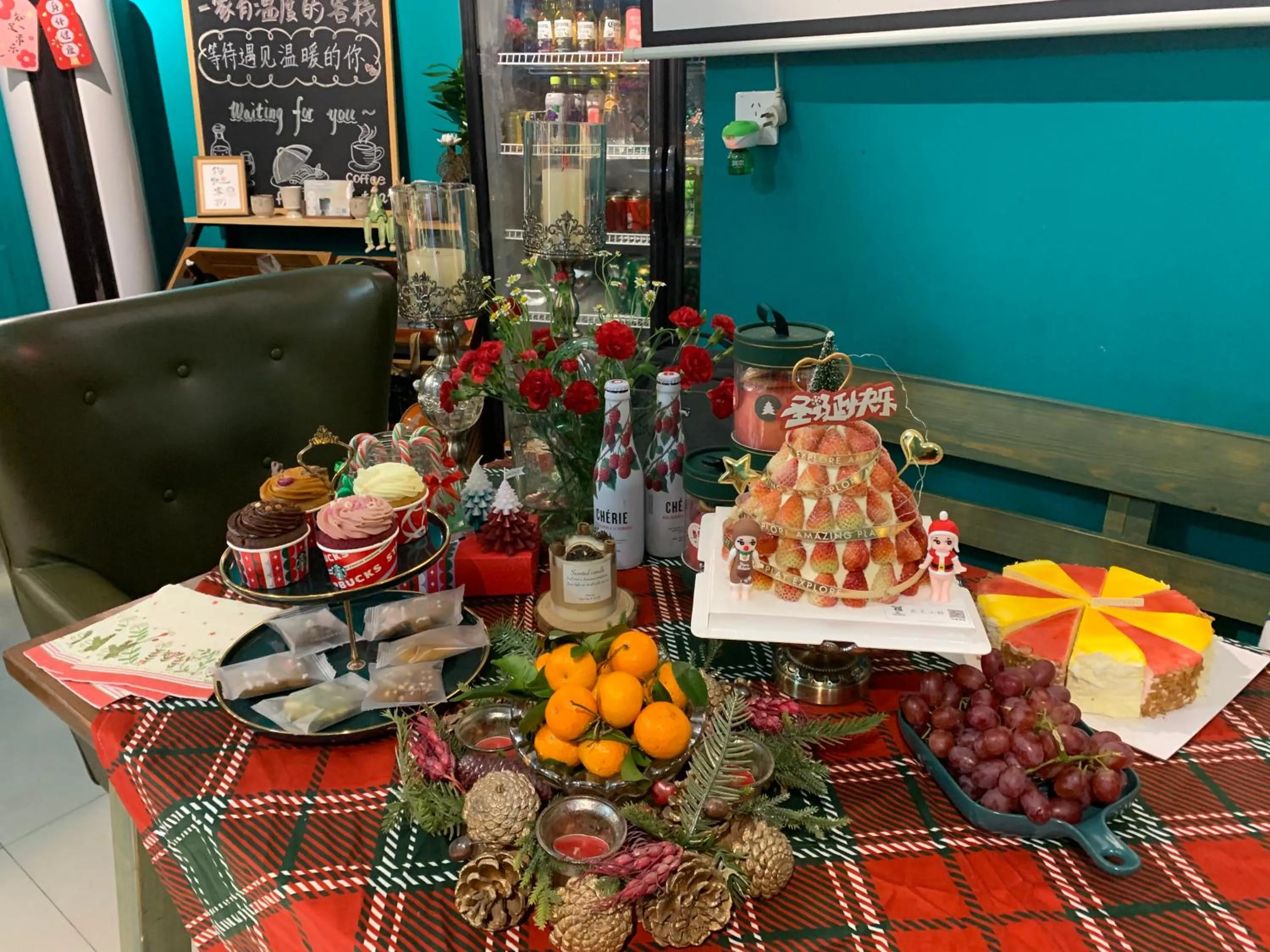 Buffet breakfast in Summer Tree Inn