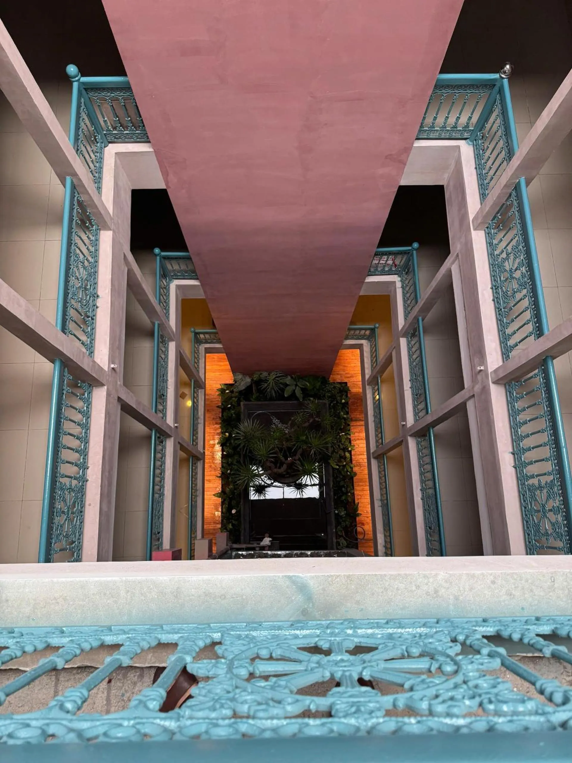 Guests in Joi Boutique Bãi Trước