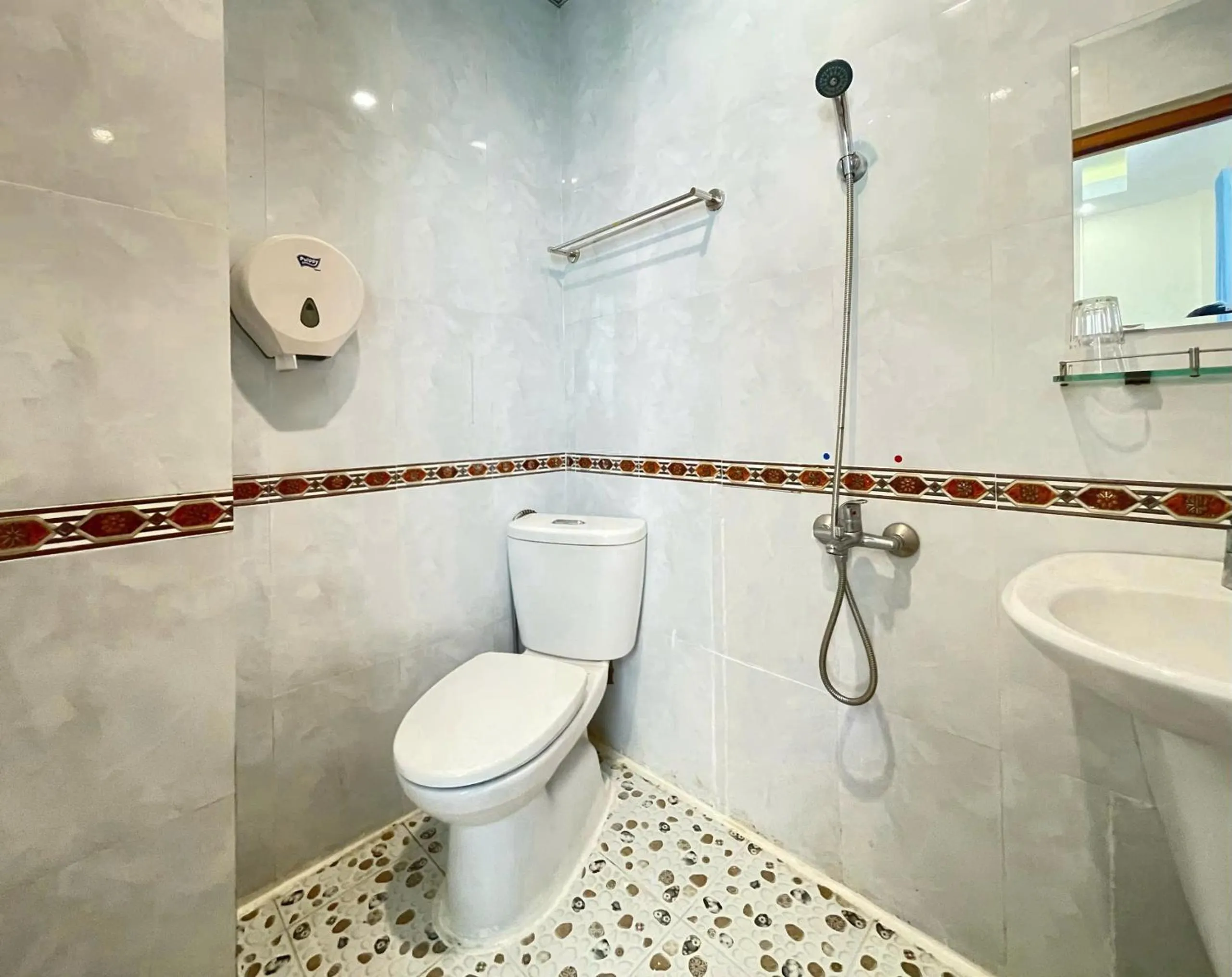 Shower in Joi Boutique Bãi Trước