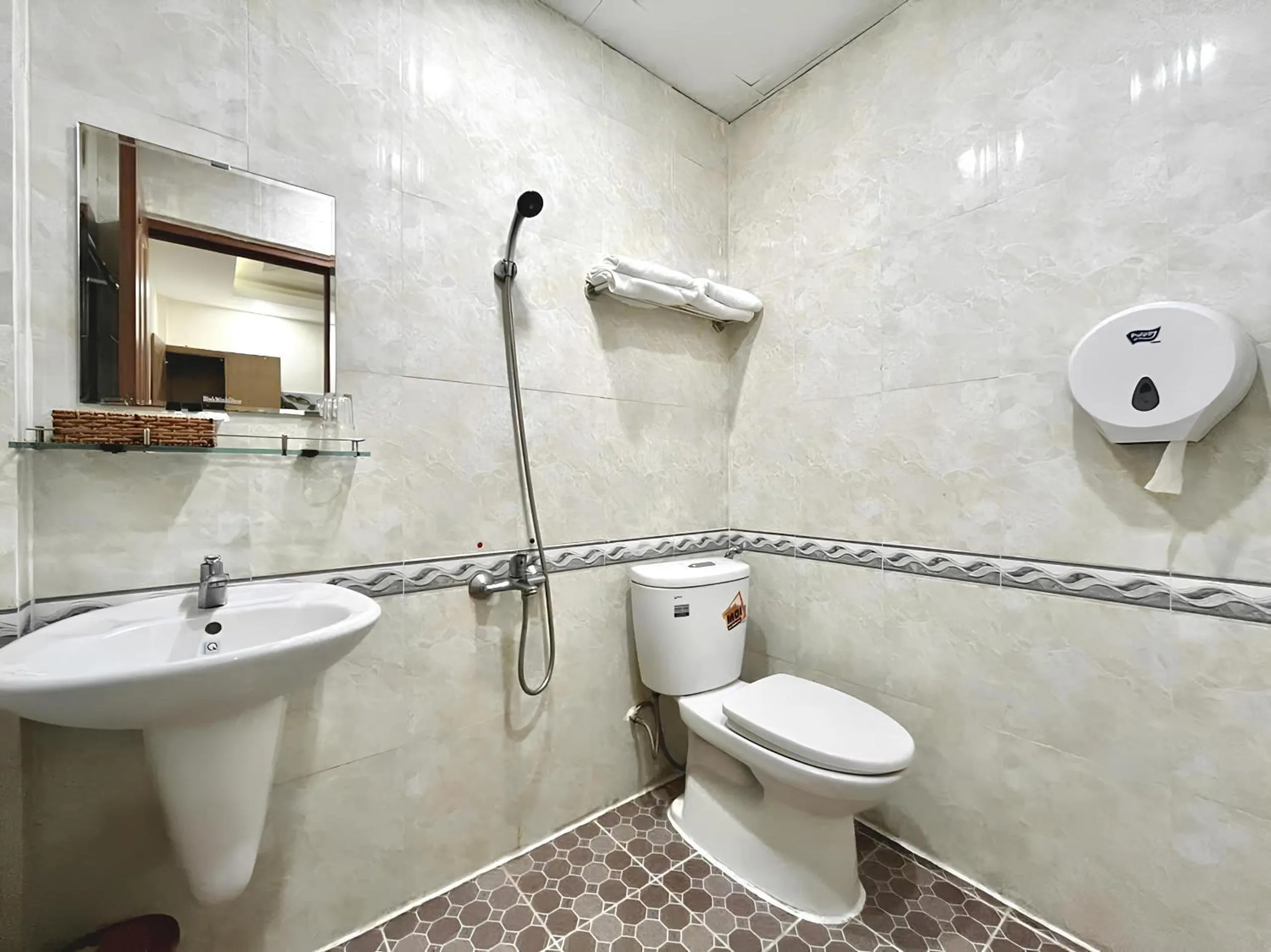 Shower in Joi Boutique Bãi Trước