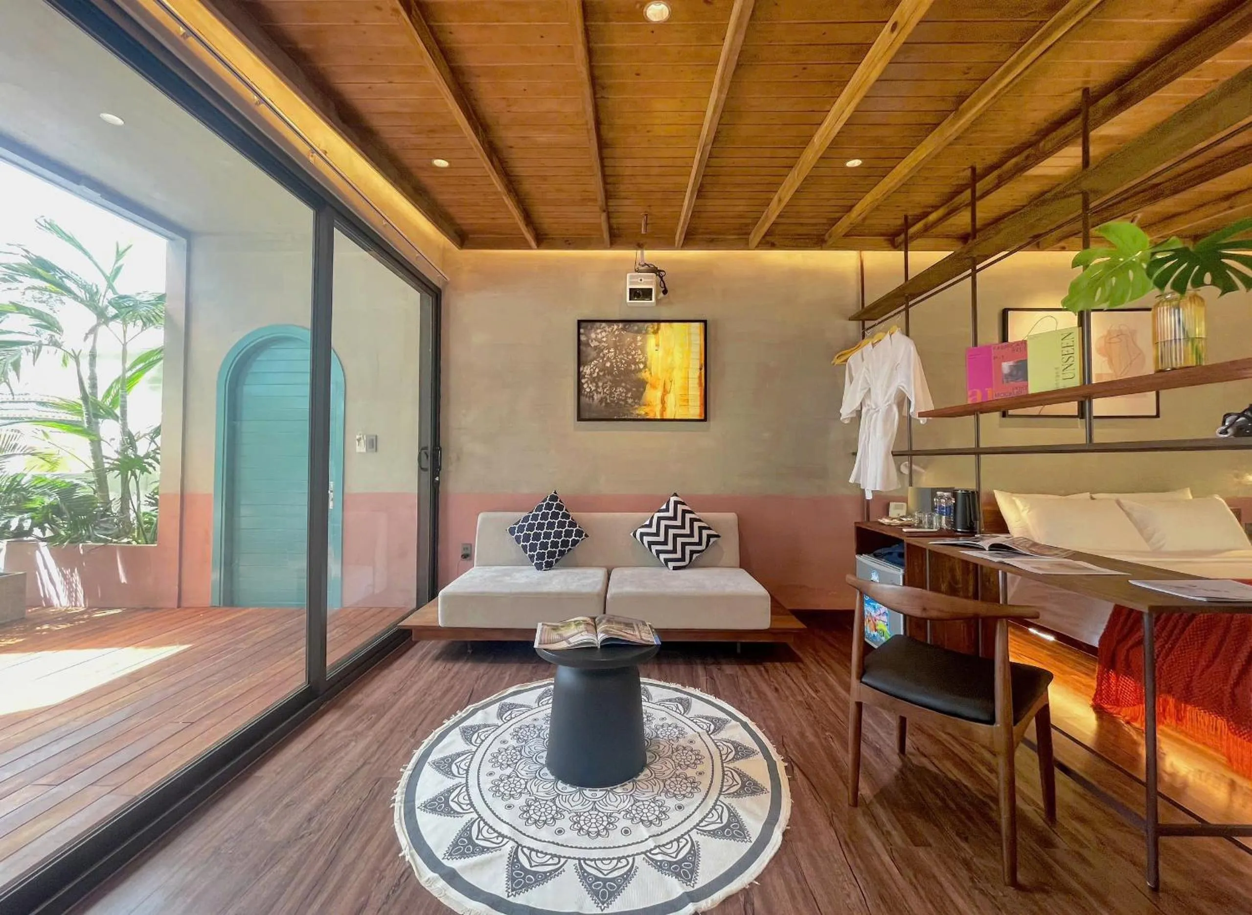 Bed in Joi Boutique Bãi Trước