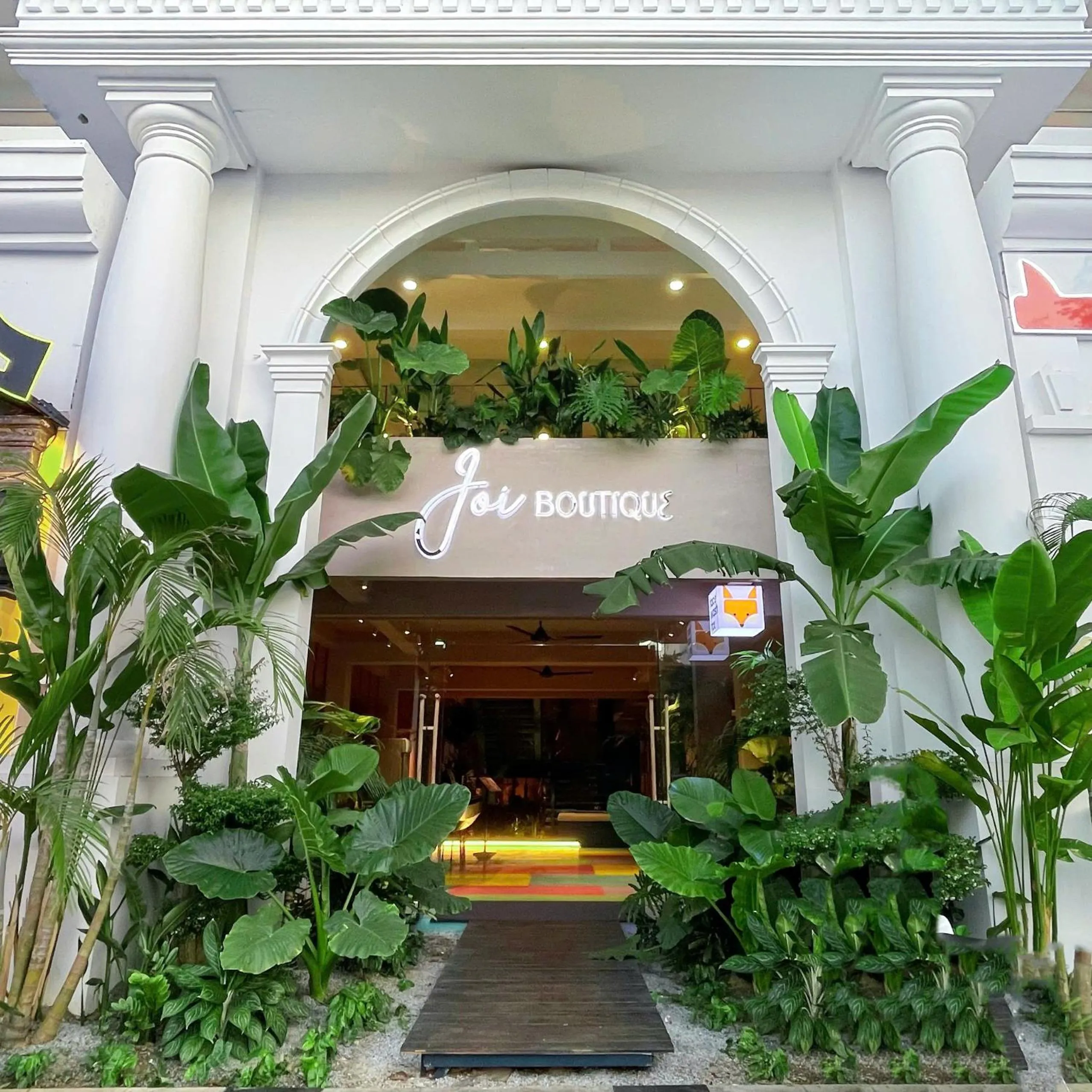 Joi Boutique Bãi Trước