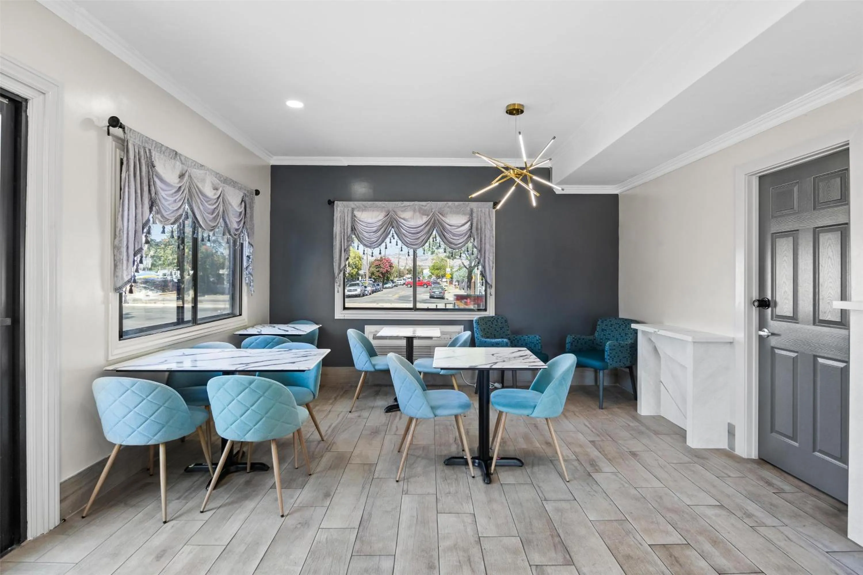 Lobby or reception in Signature Inn San Jose