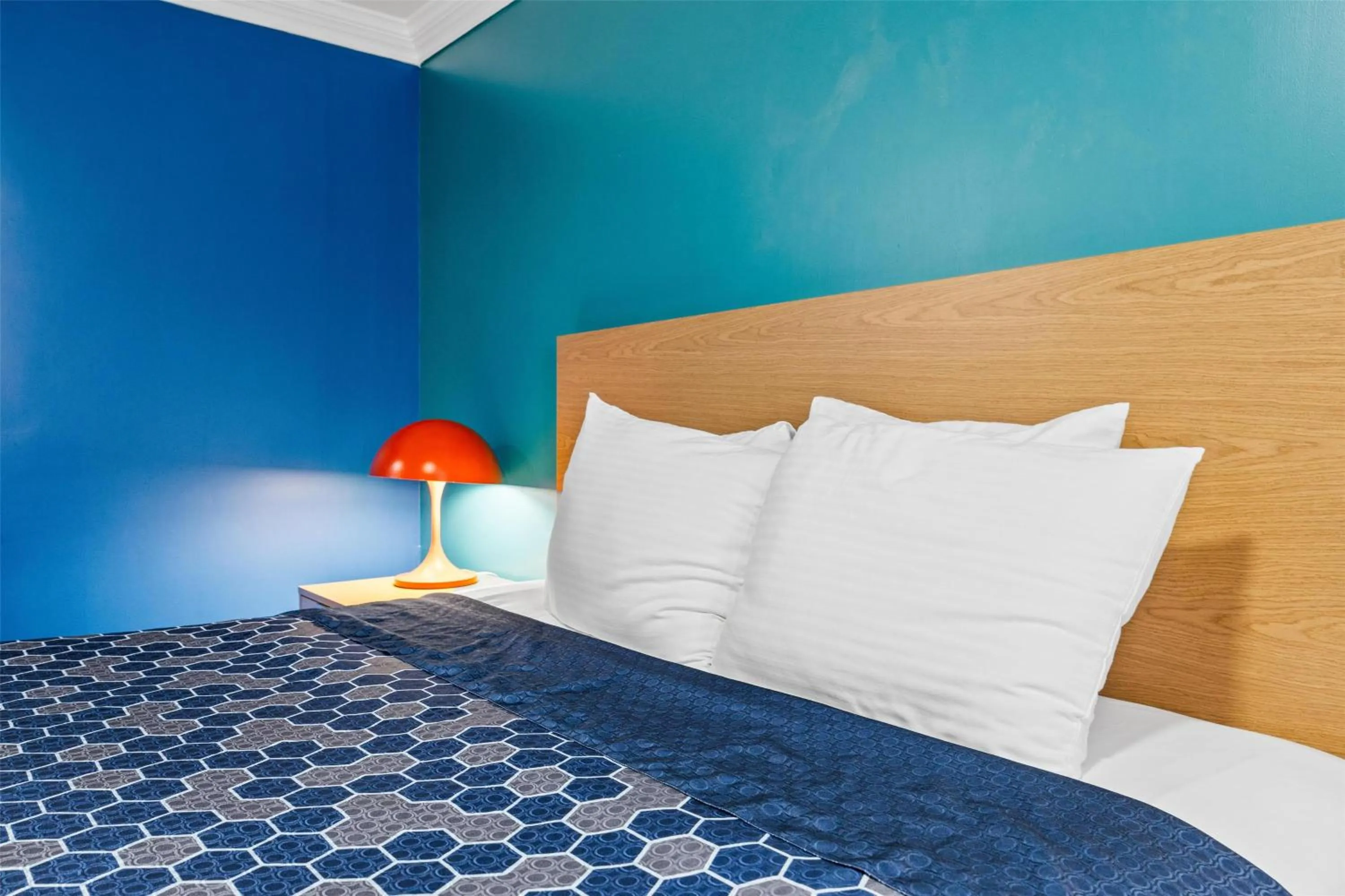 Bedroom, Bed in Signature Inn San Jose