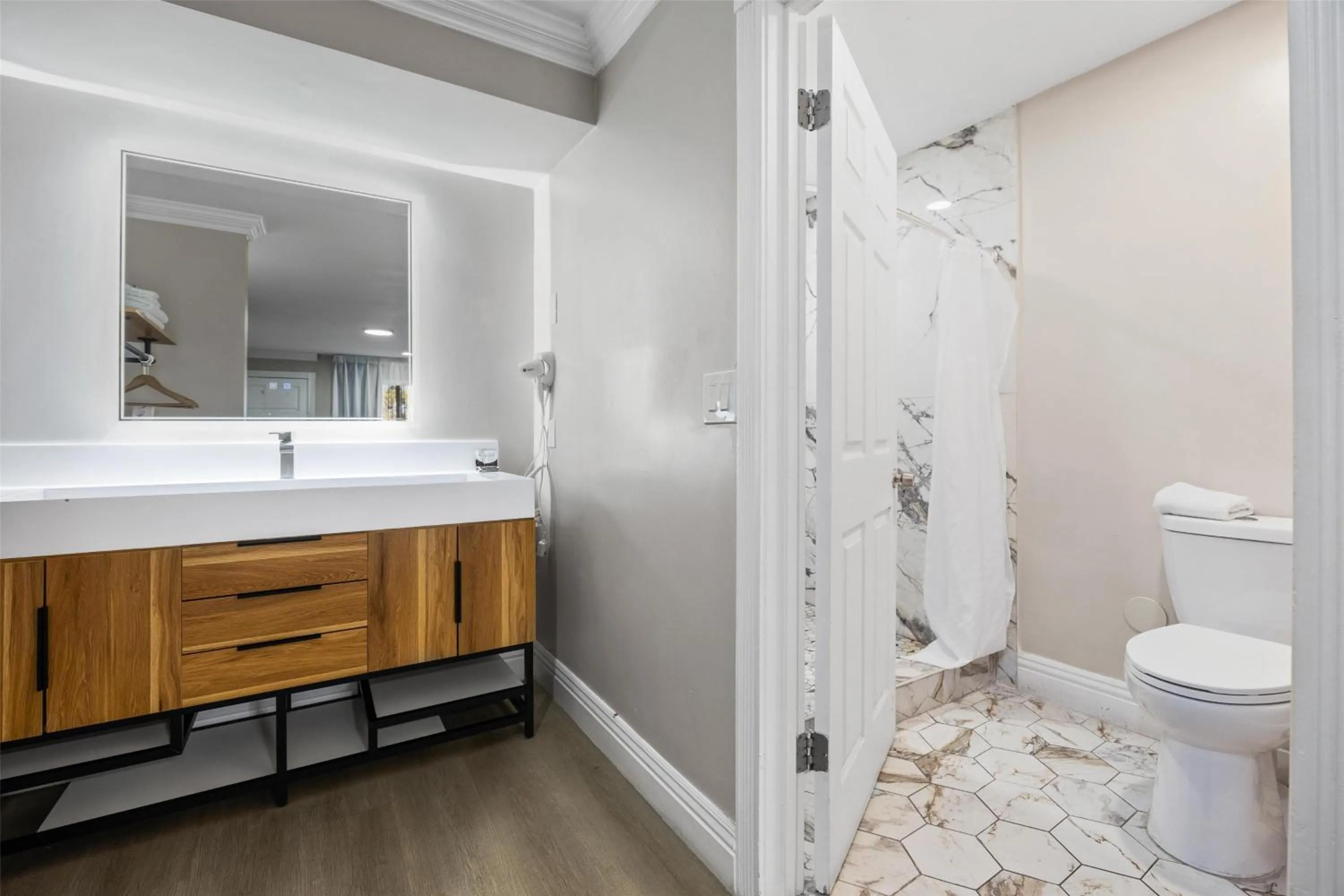 Bathroom in Signature Inn San Jose