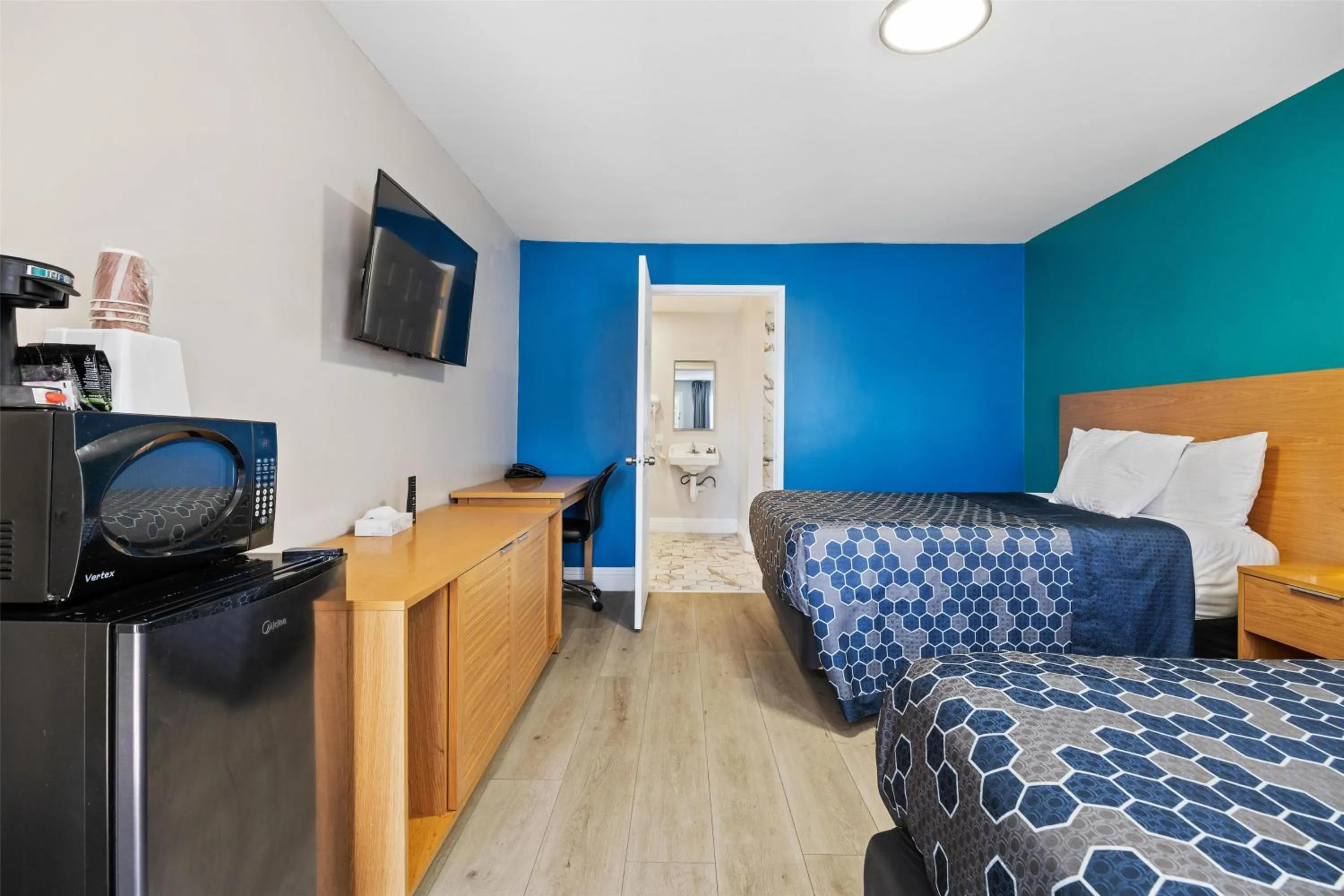 Bedroom, Bed in Signature Inn San Jose