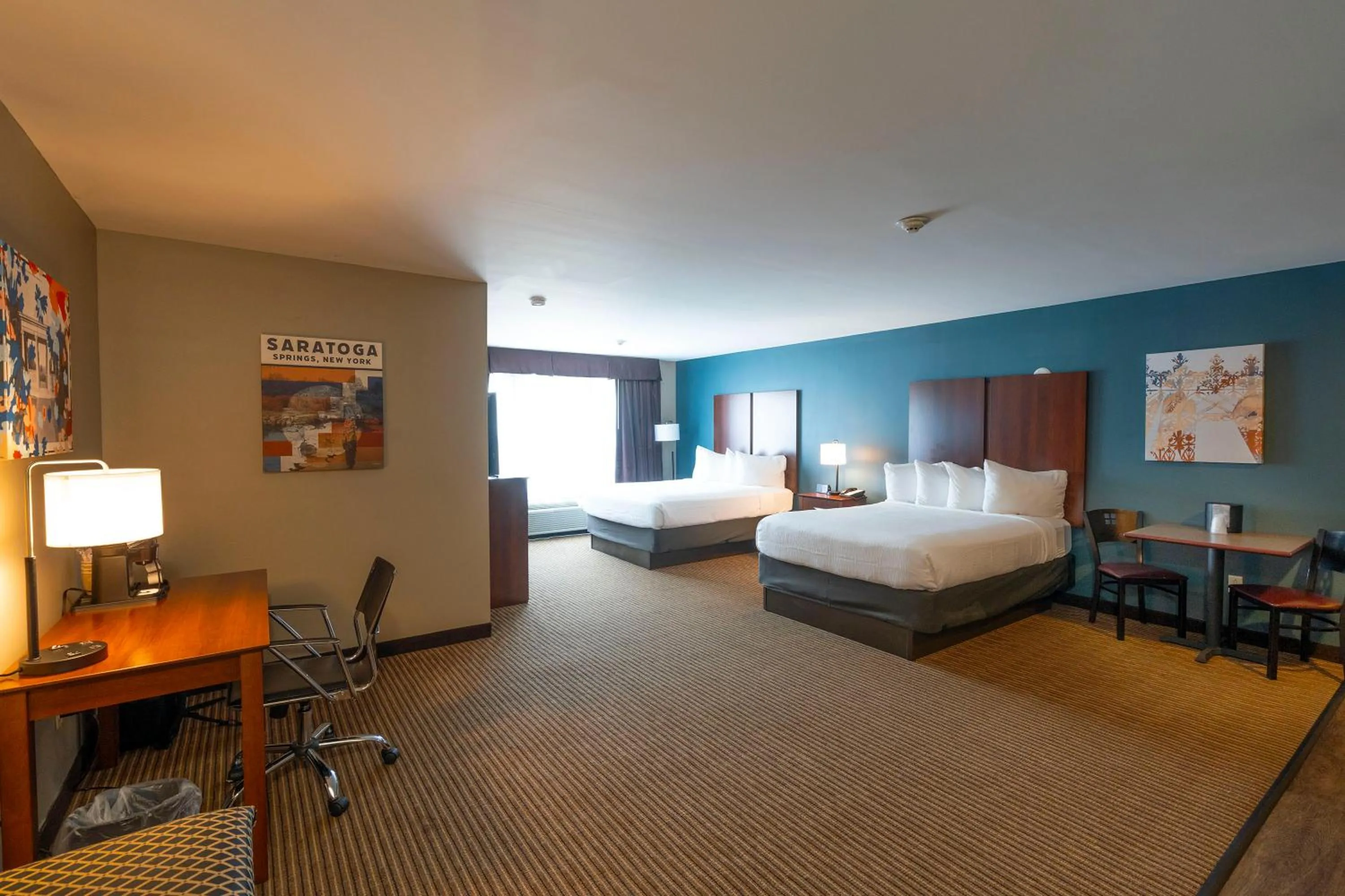 Bedroom, Bed in The Hotel Saratoga, an Ascend Collection Hotel