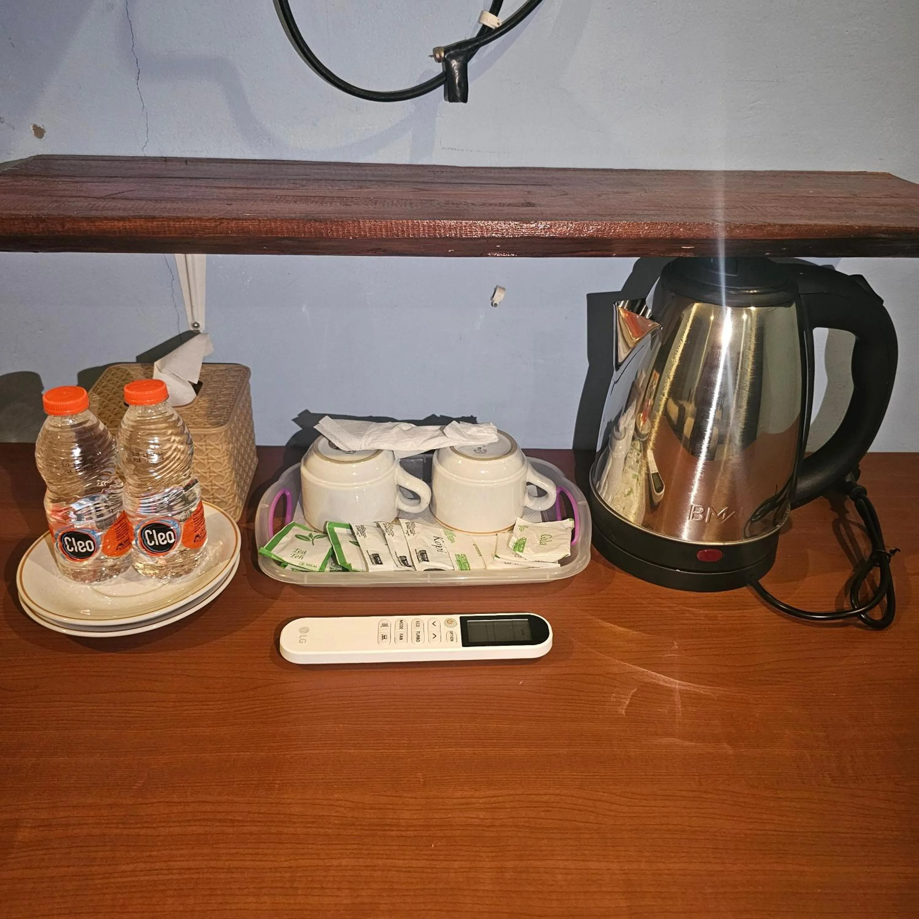 Coffee/tea facilities in Ridho Malik Hotel