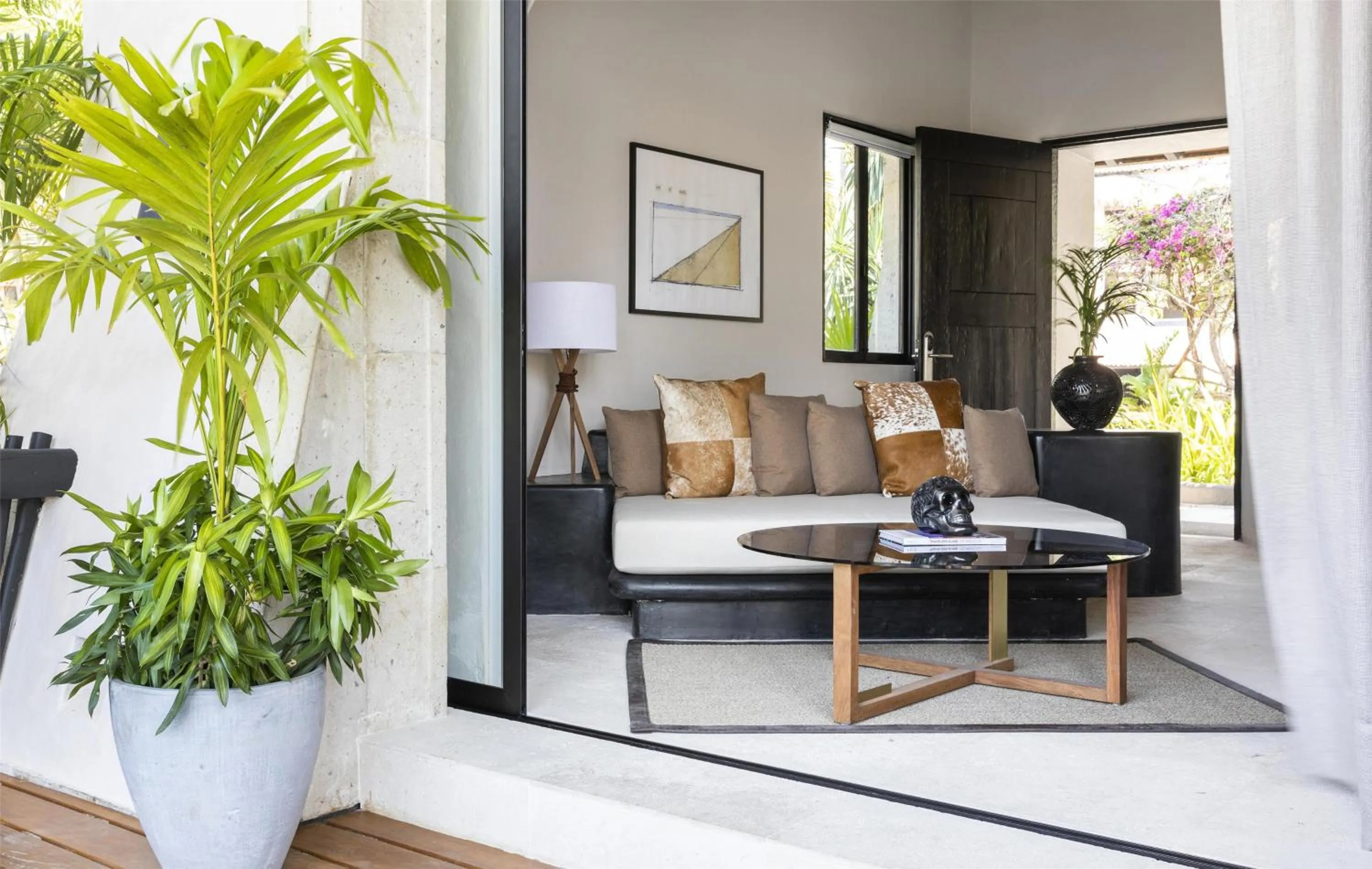 Bedroom in Thompson Zihuatanejo, A Beach Resort, by Hyatt