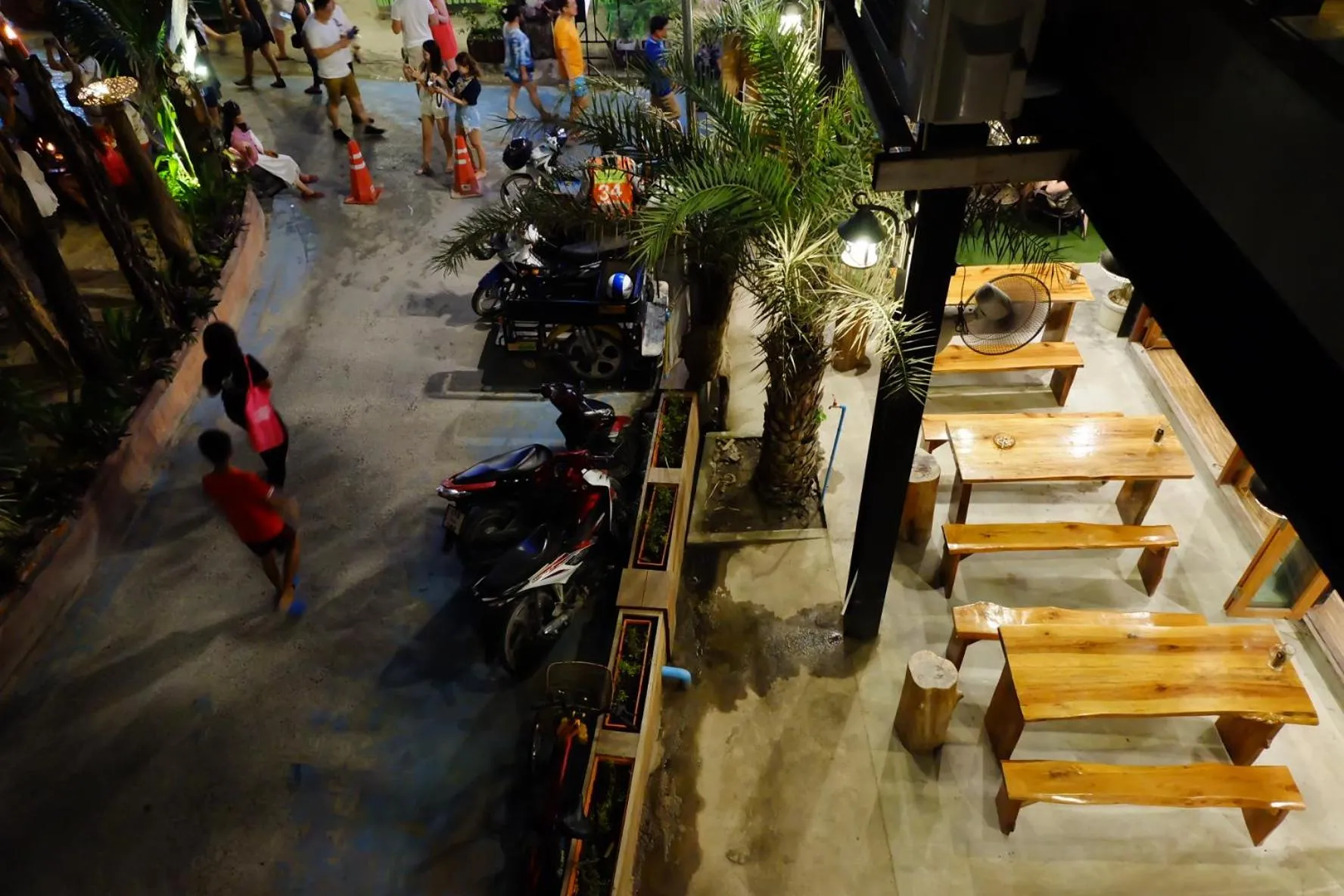 Street view in Bloom Cafe & Hostel