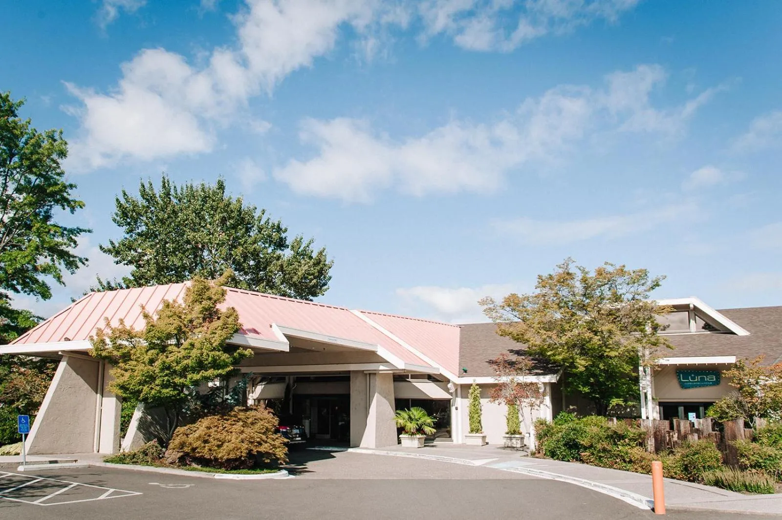 Property building in Ashland Hills Hotel & Suites