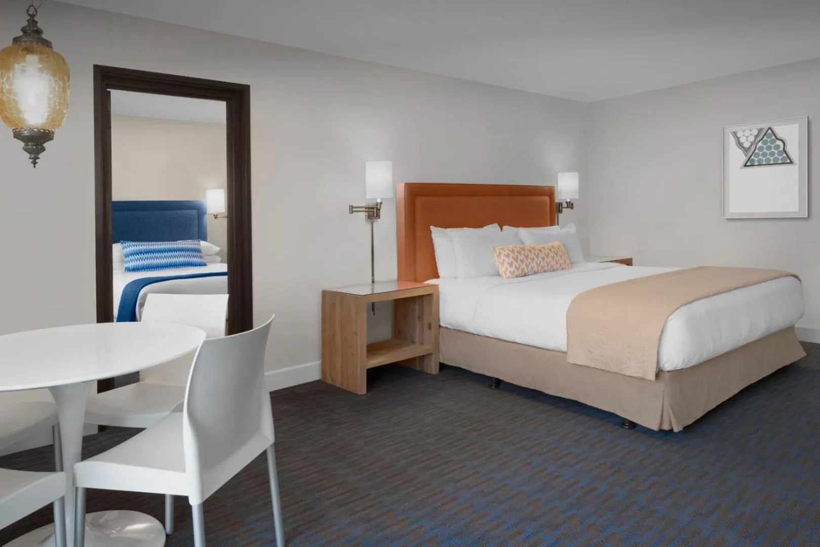 Bed in Ashland Hills Hotel & Suites