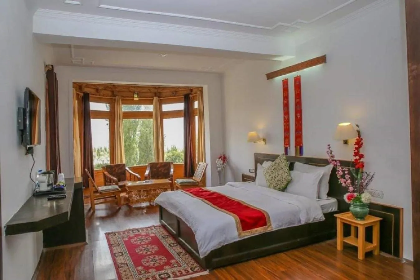 Bedroom, Bed in Himalayan Retreat-Karzoo